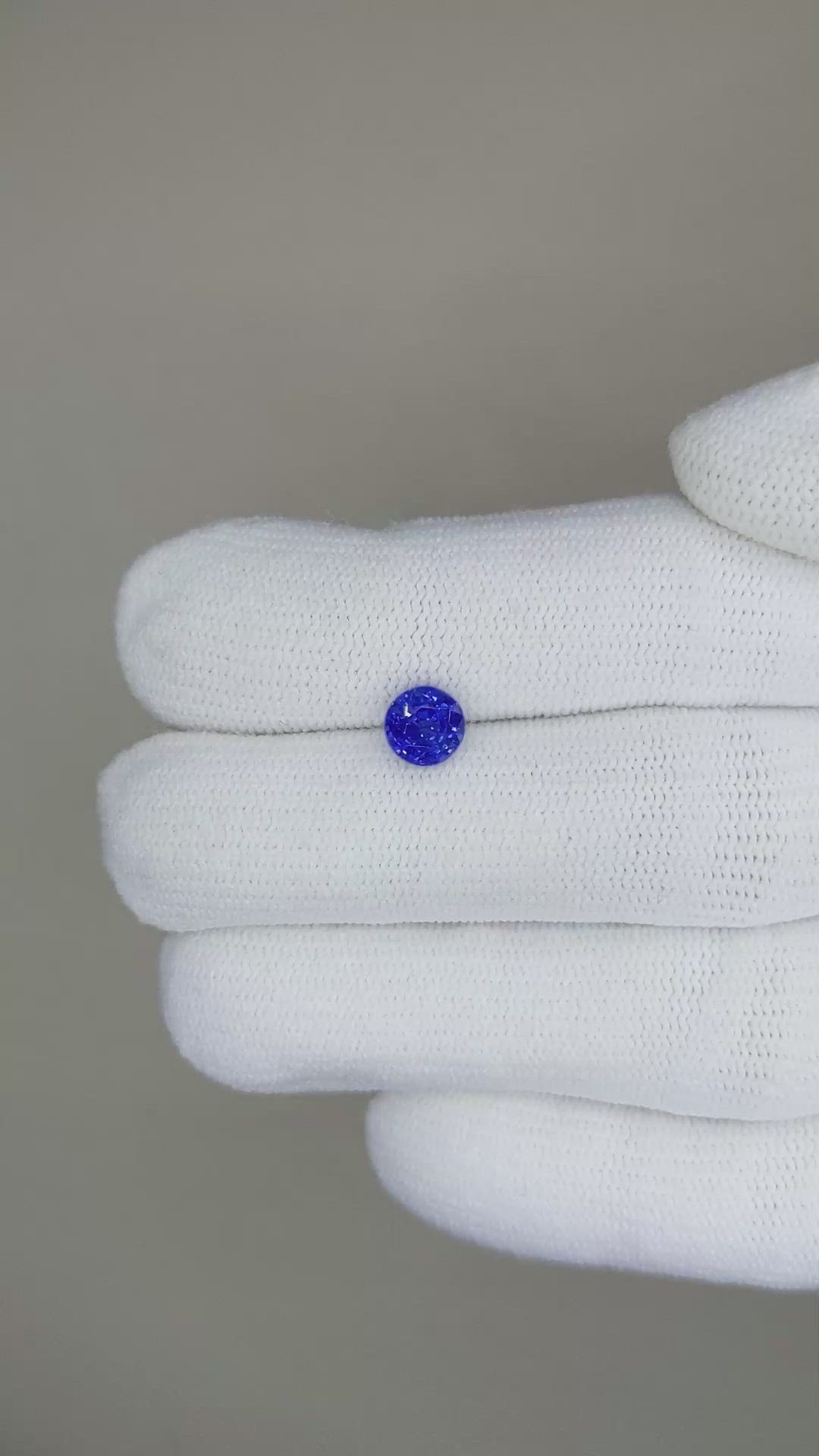 1.06 Ct. Blue Sapphire from Ceylon (Sri Lanka) Size Video