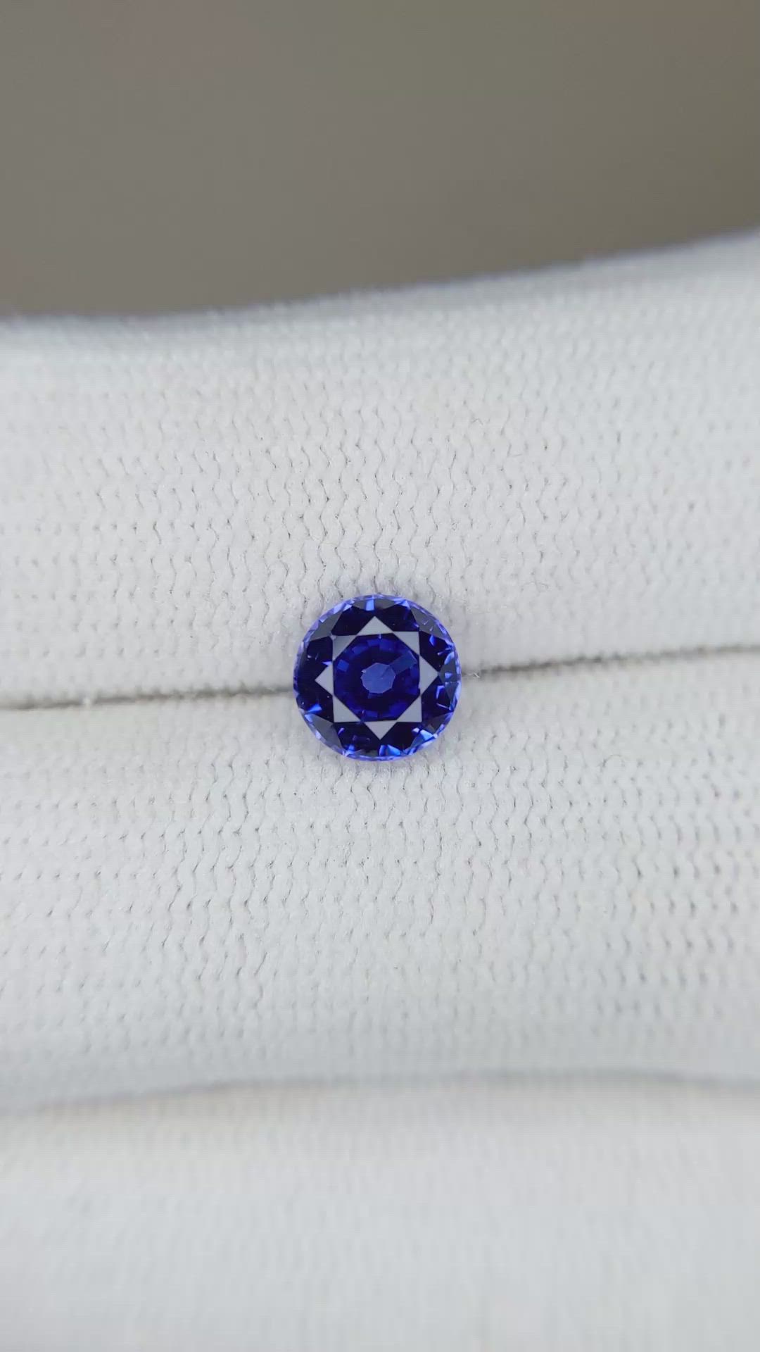 1.16 Ct. Blue Sapphire from Ceylon (Sri Lanka) Size Video