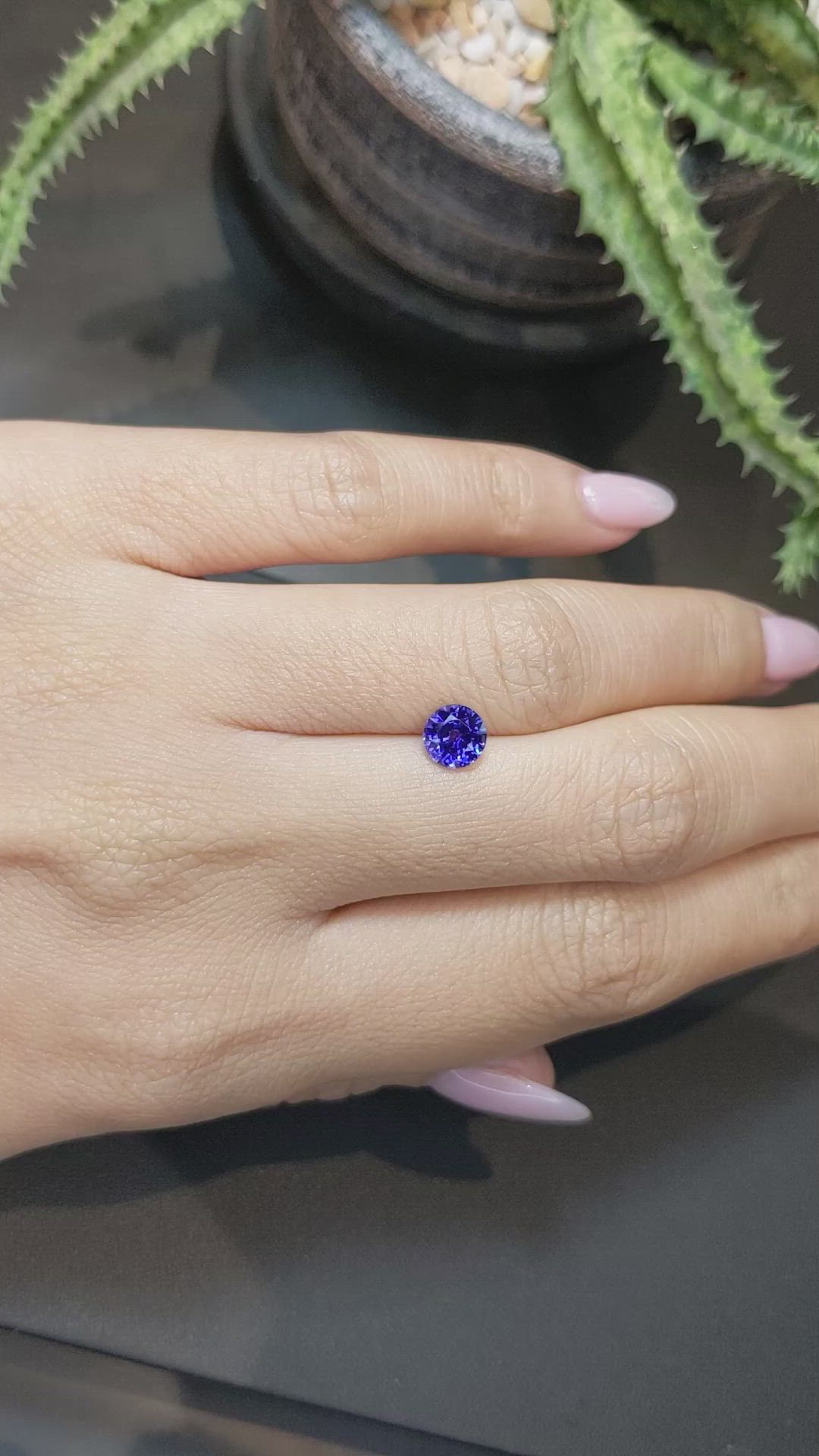 1.16 Ct. Blue Sapphire from Ceylon (Sri Lanka) Size Video