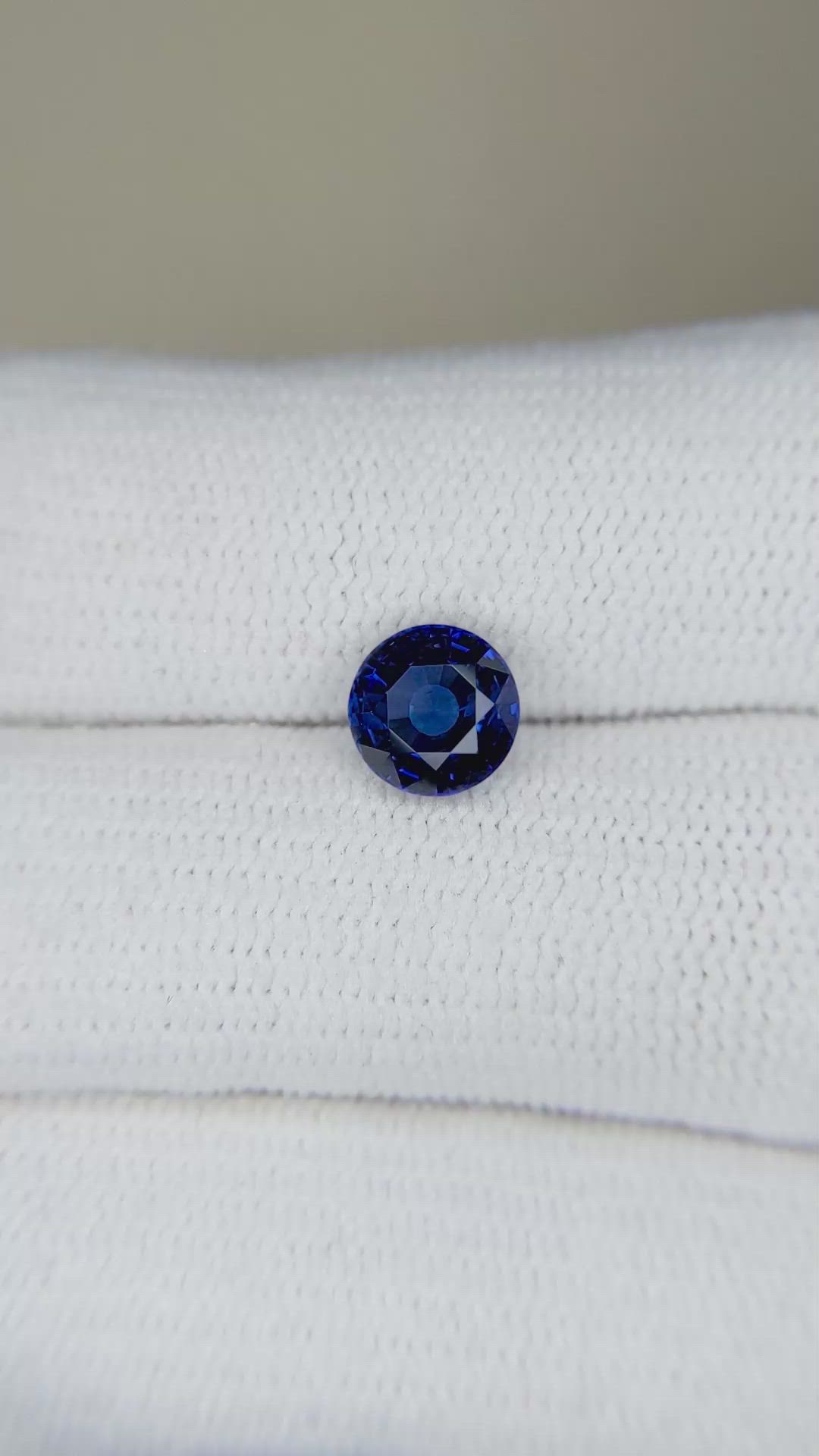 1.29 Ct. Blue Sapphire from Ceylon (Sri Lanka) Size Video