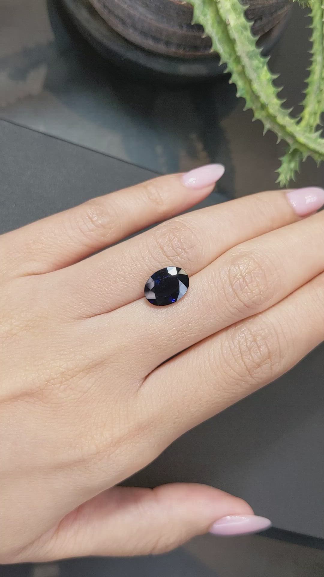 3.98 Ct. Blue Sapphire from Ceylon (Sri Lanka) Size Video
