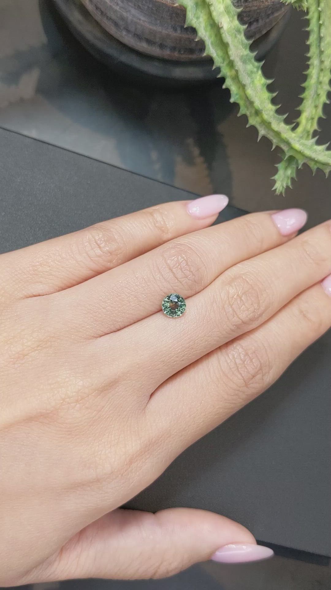 1.35 Ct. Green Sapphire from Ceylon (Sri Lanka) Size Video