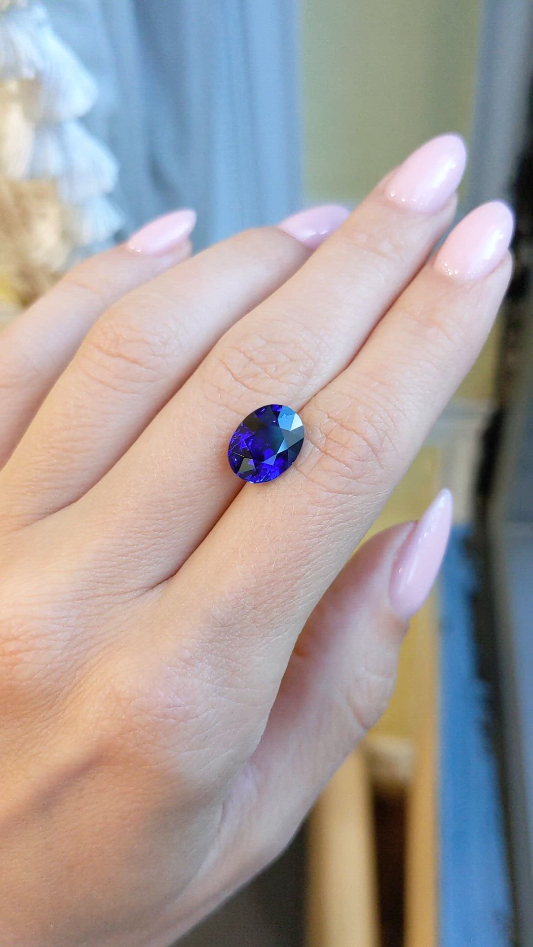 5.24 Ct. Blue Sapphire from Ceylon (Sri Lanka) Size Video