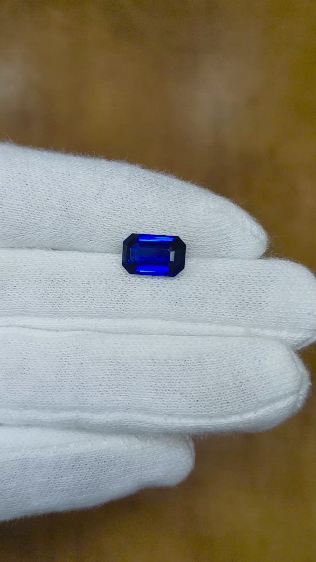 3.03 Ct. Sapphire from Ceylon (Sri Lanka) Size Video