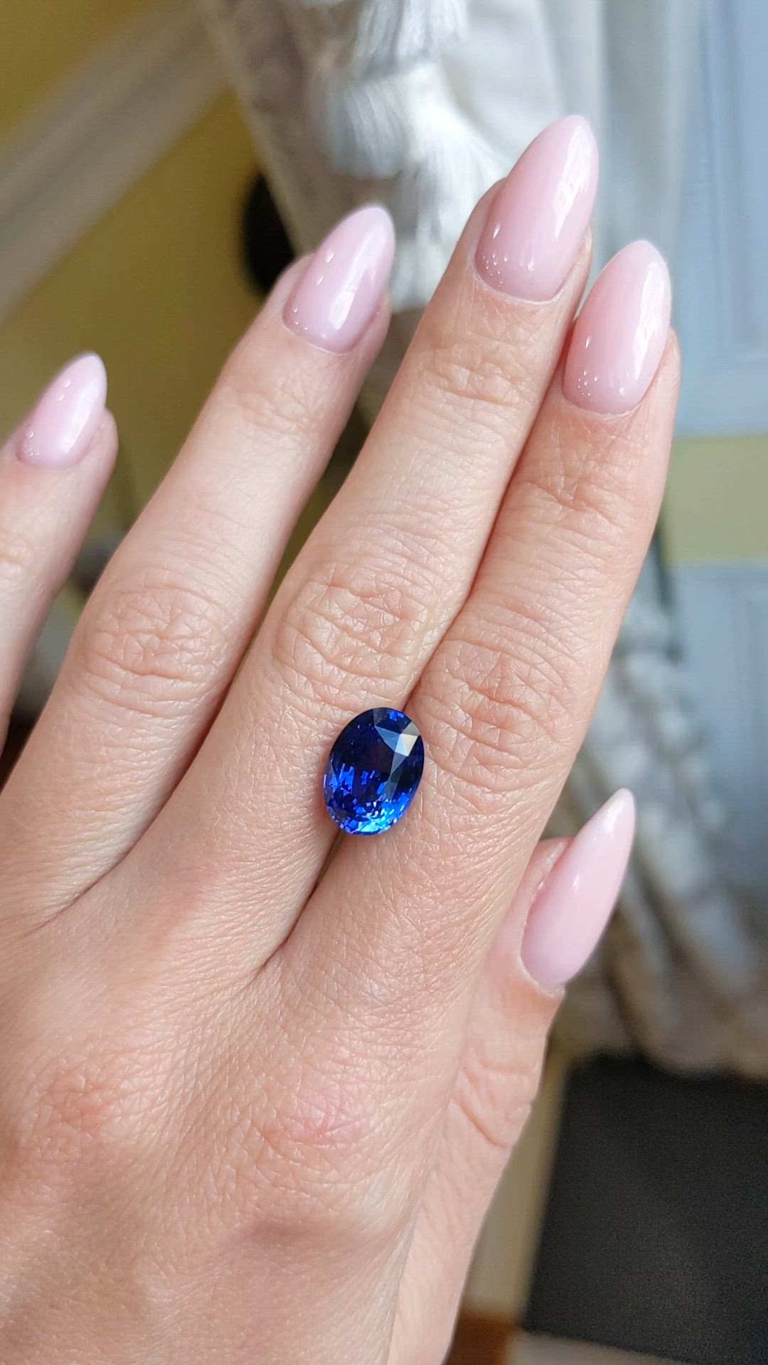 5.55 Ct. Blue Sapphire from Ceylon (Sri Lanka) Size Video