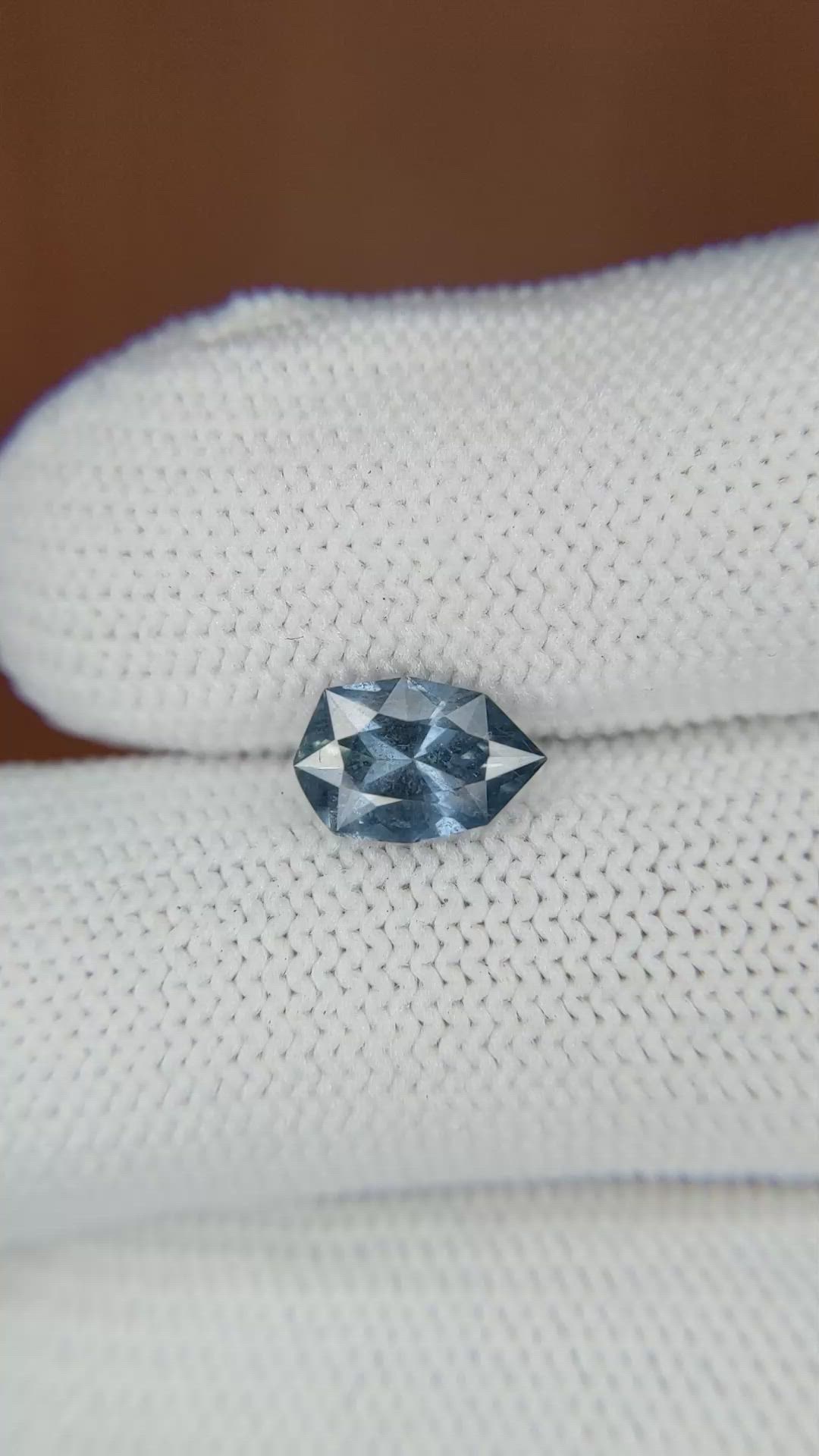 1.43 Ct. Blue Sapphire from Ceylon (Sri Lanka) Size Video