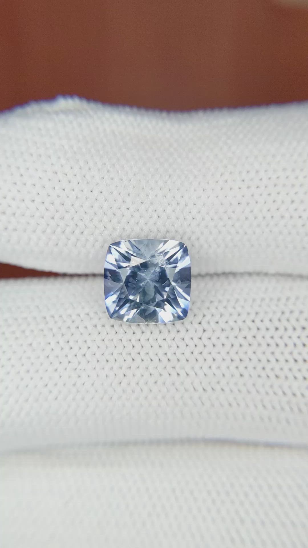 3.21 Ct. Blue Sapphire from Ceylon (Sri Lanka) Size Video