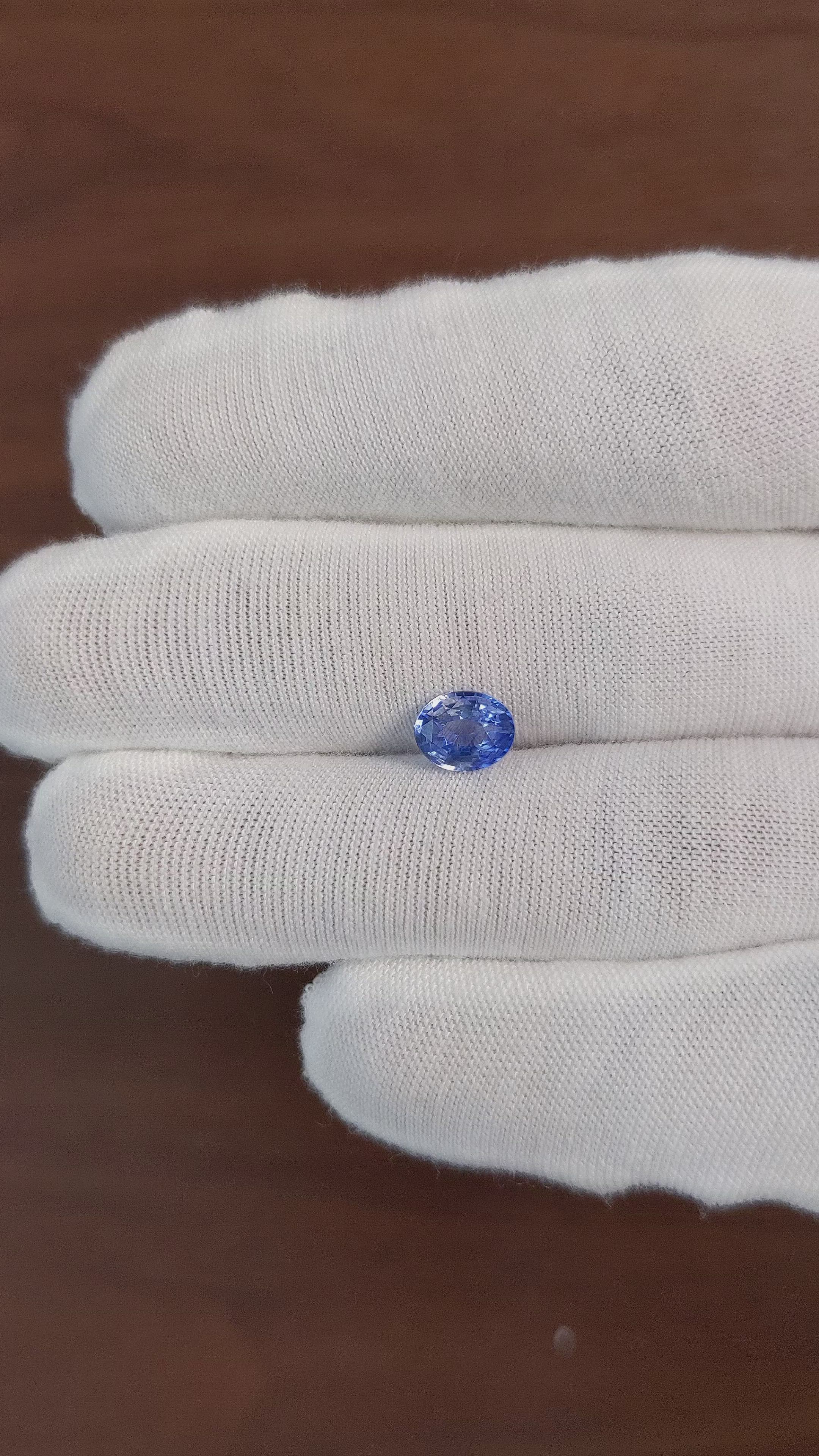 1.51 Ct. Blue Sapphire from Ceylon (Sri Lanka) Size Video