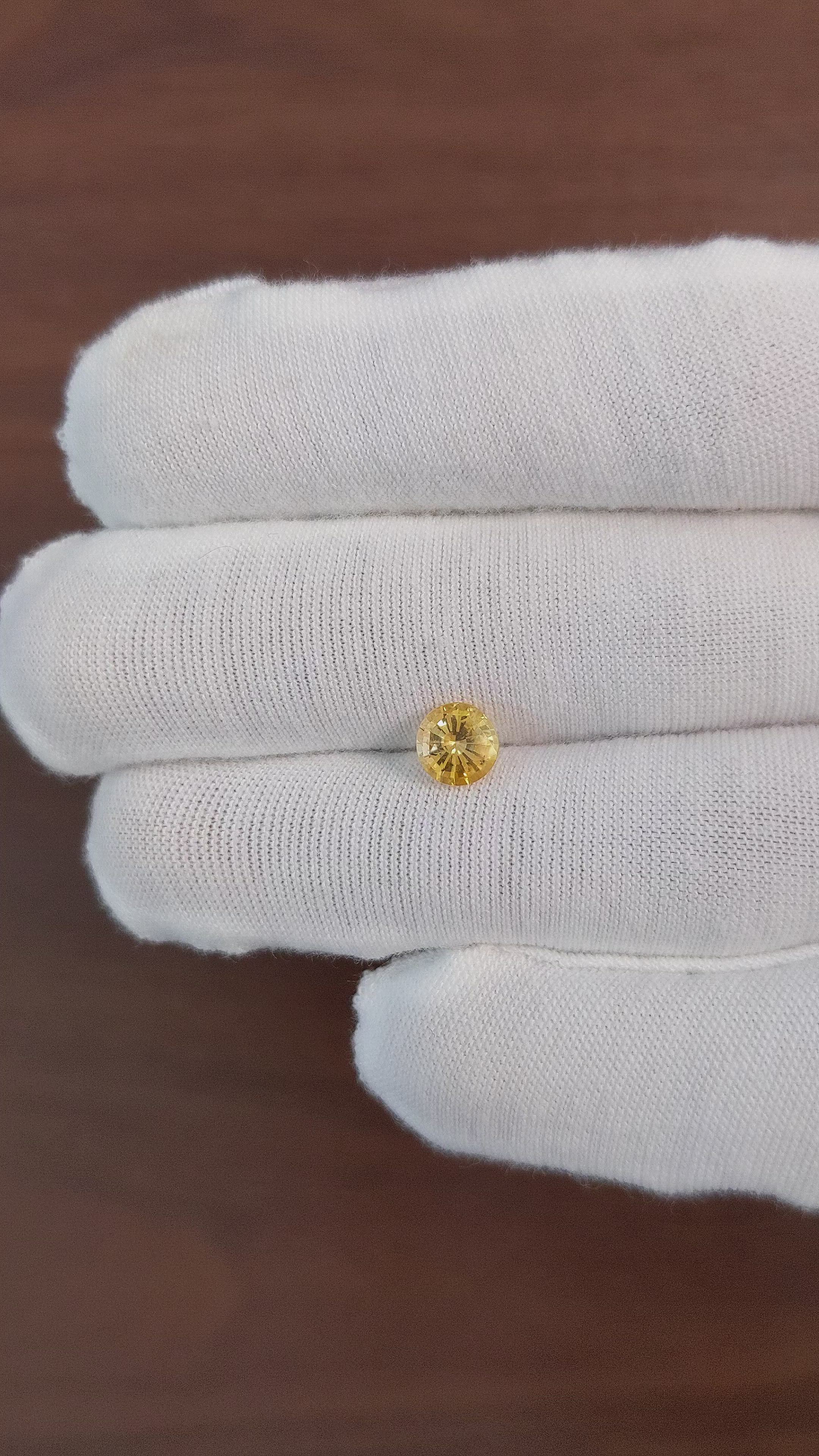 1.15 Ct. Peach Sapphire from Ceylon (Sri Lanka) Size Video