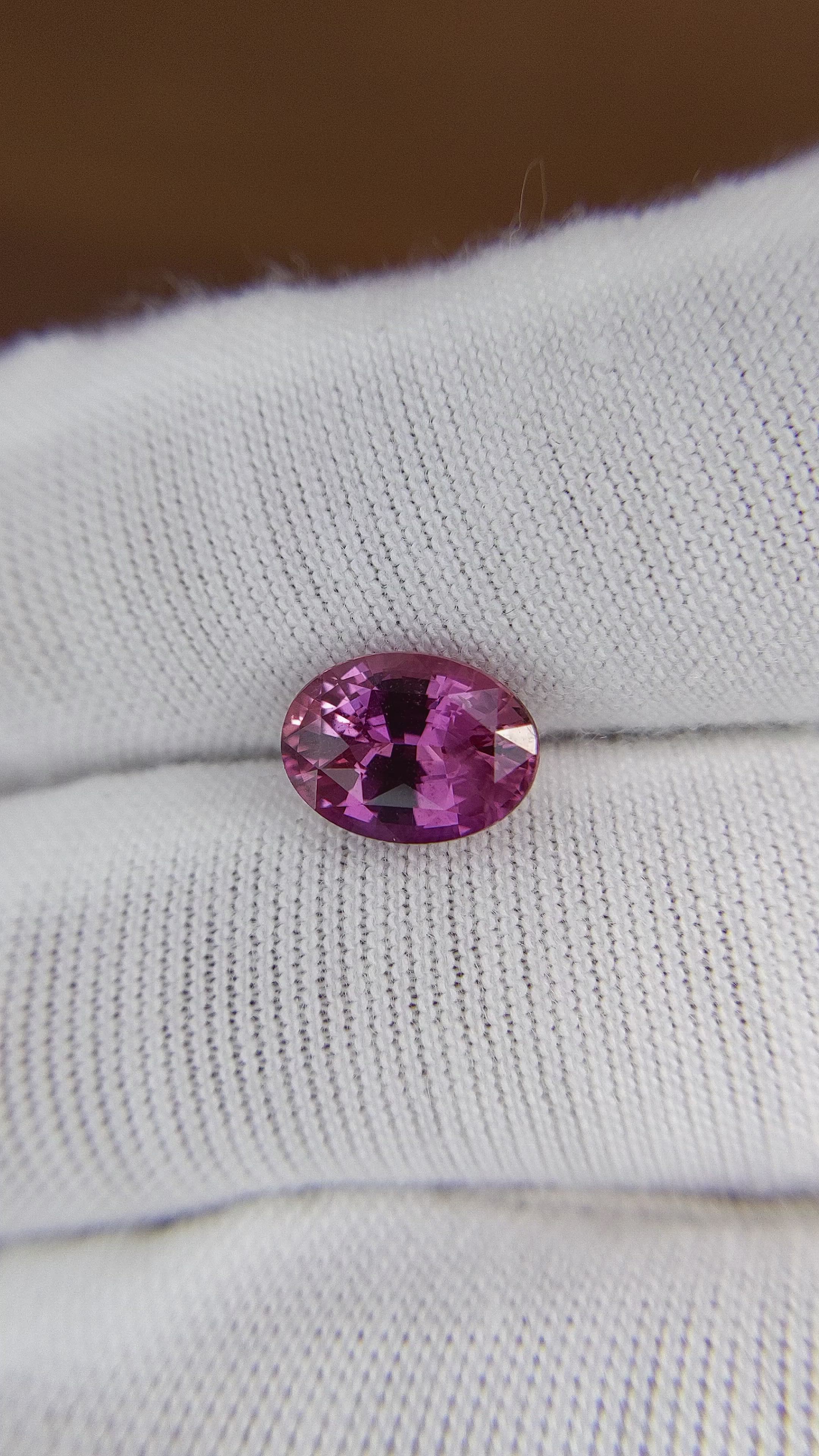 2.23 Ct. Pink Sapphire from Ceylon (Sri Lanka) Size Video