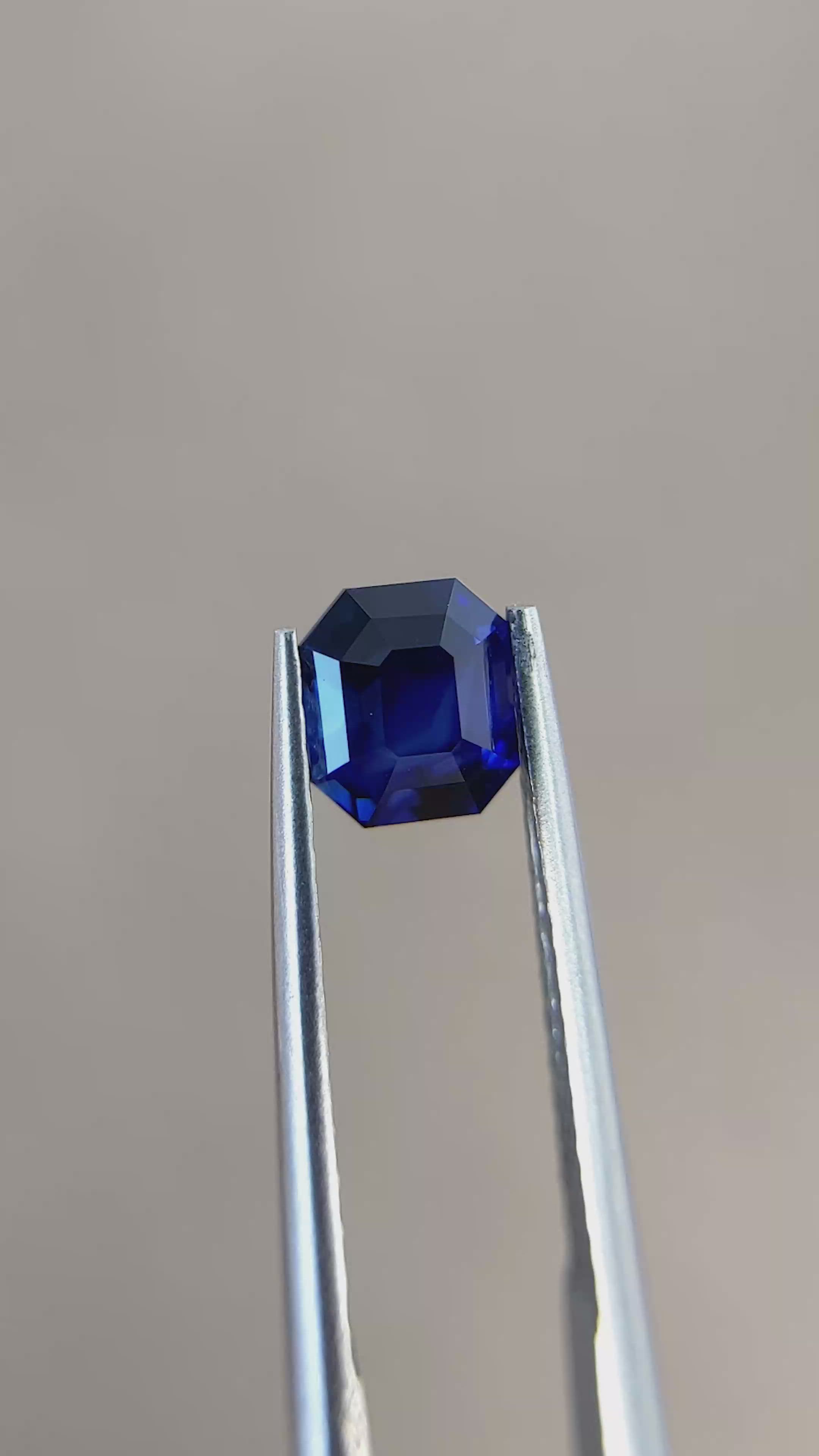 1.40 Ct. Blue Sapphire from Ceylon (Sri Lanka) Size Video