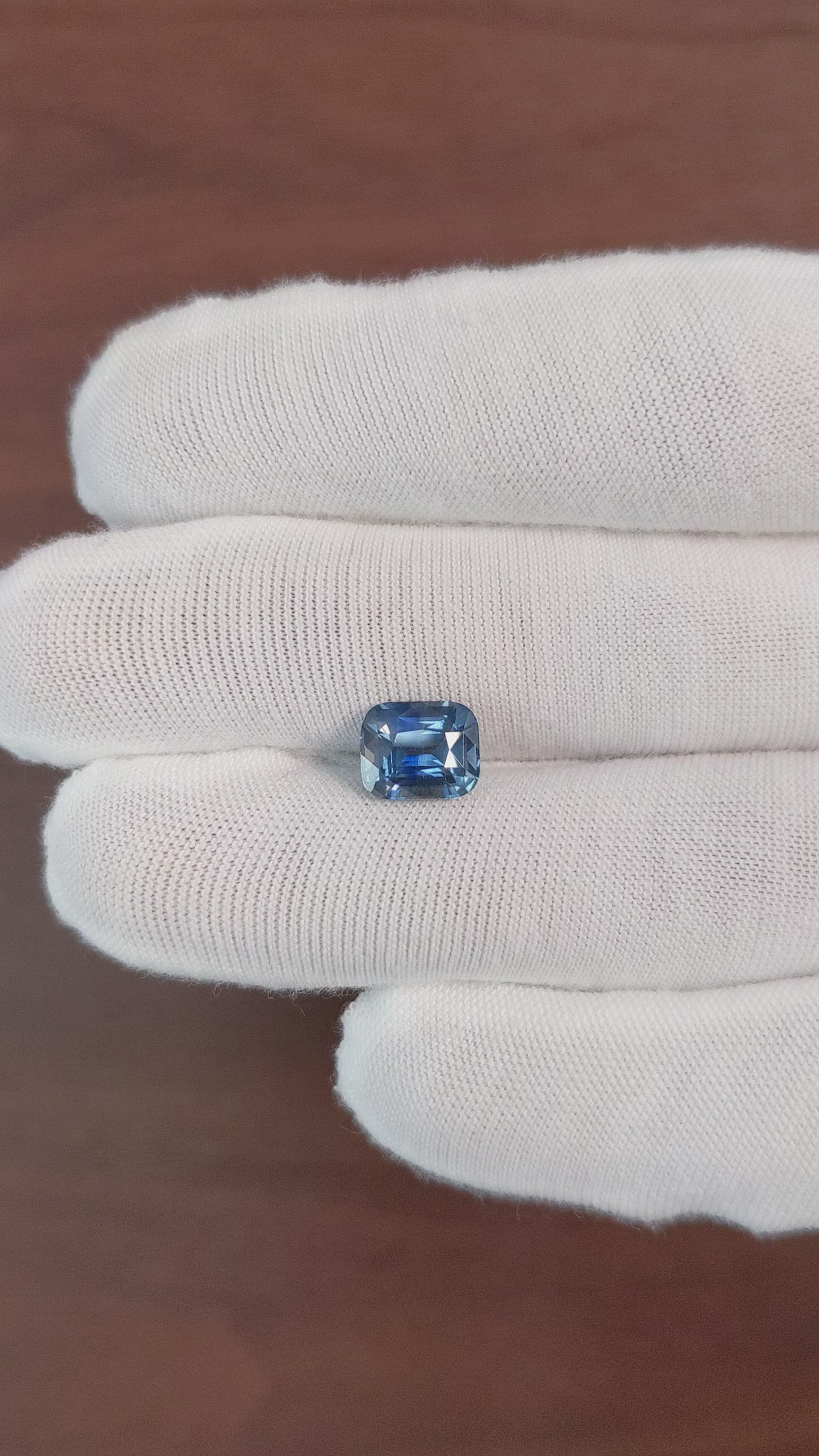 3.09 Ct. Blue Sapphire from Ceylon (Sri Lanka) Size Video
