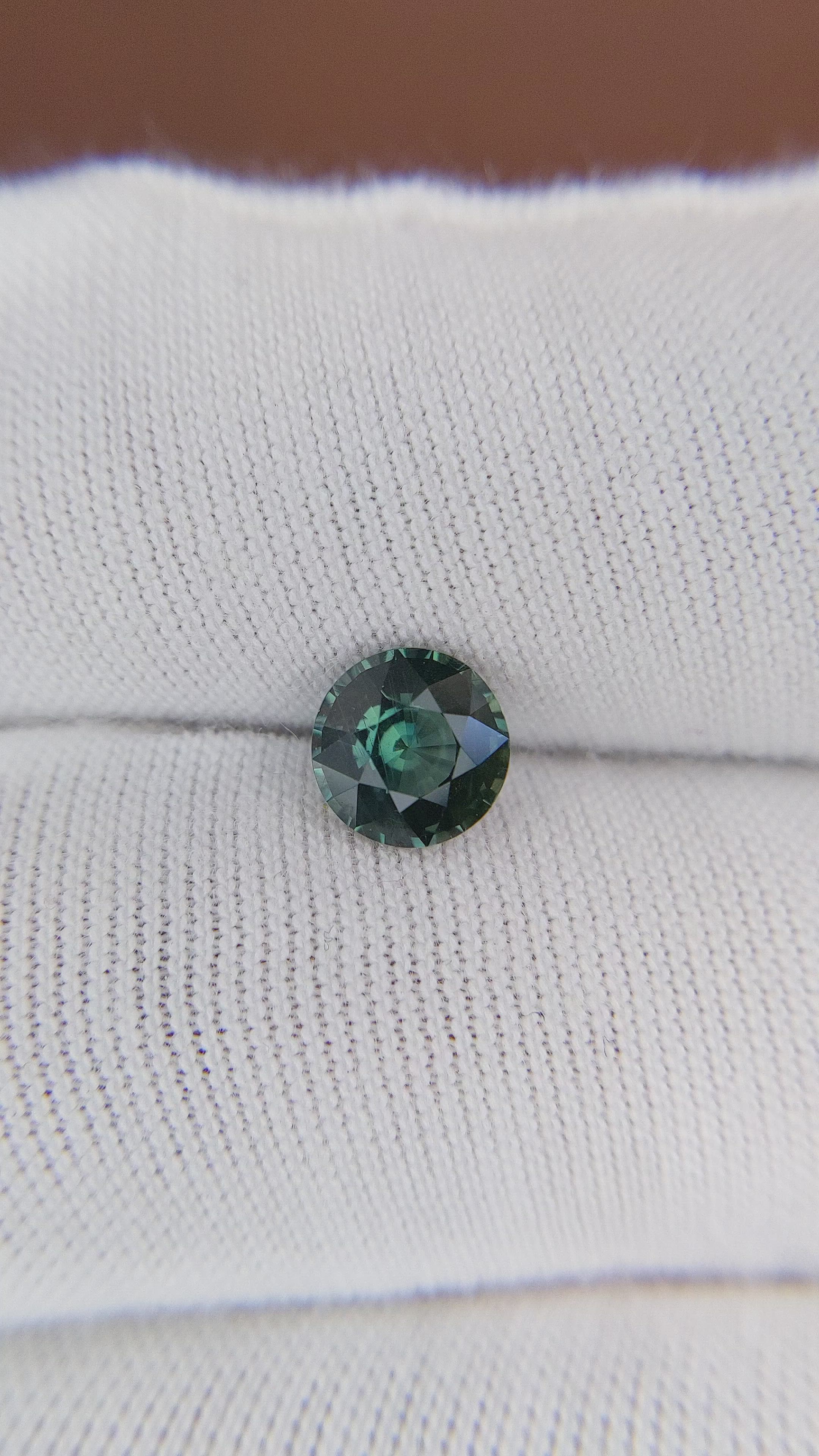 1.24 Ct. Green Sapphire from Ceylon (Sri Lanka) Size Video