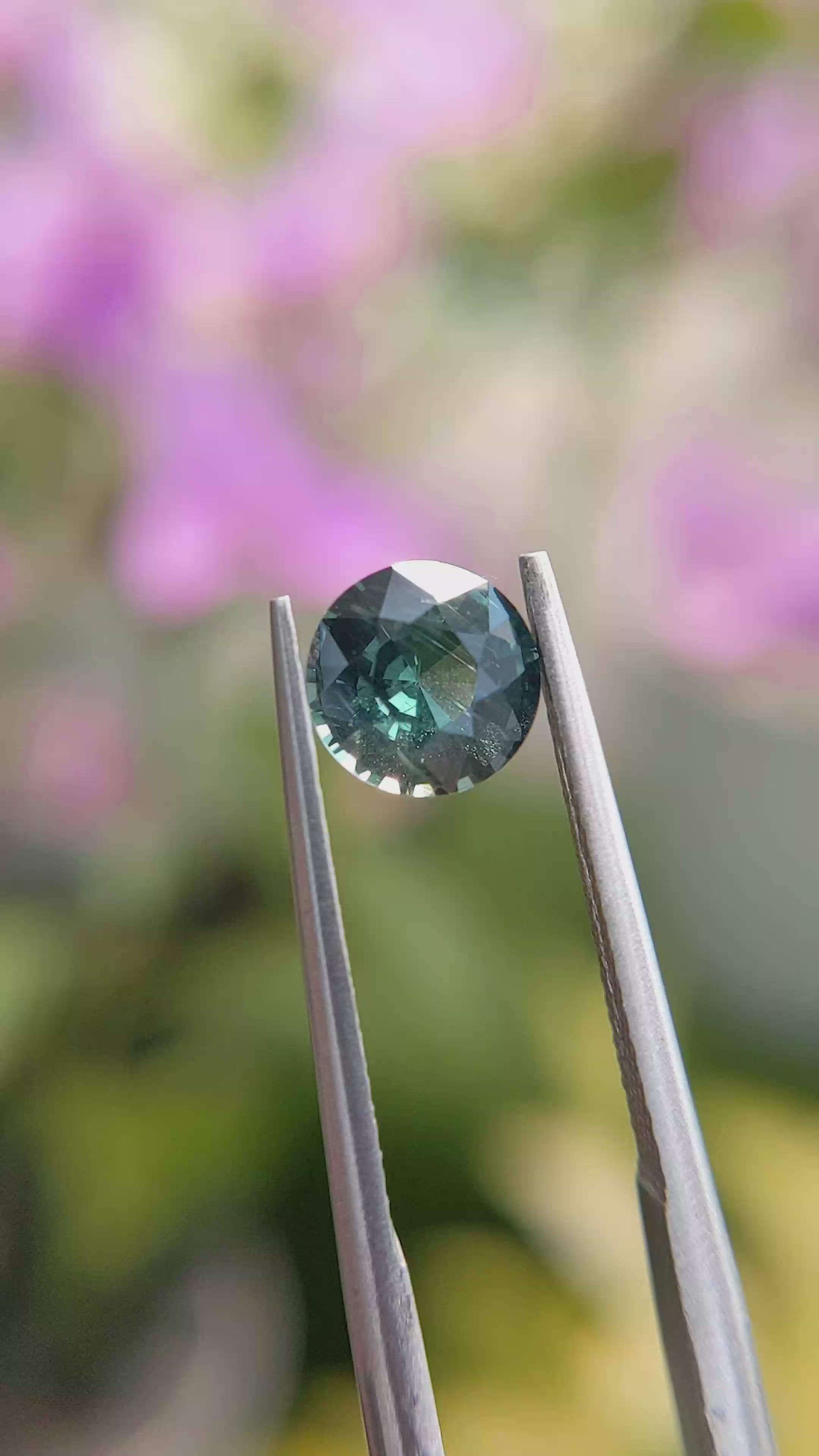 1.24 Ct. Green Sapphire from Ceylon (Sri Lanka) Size Video