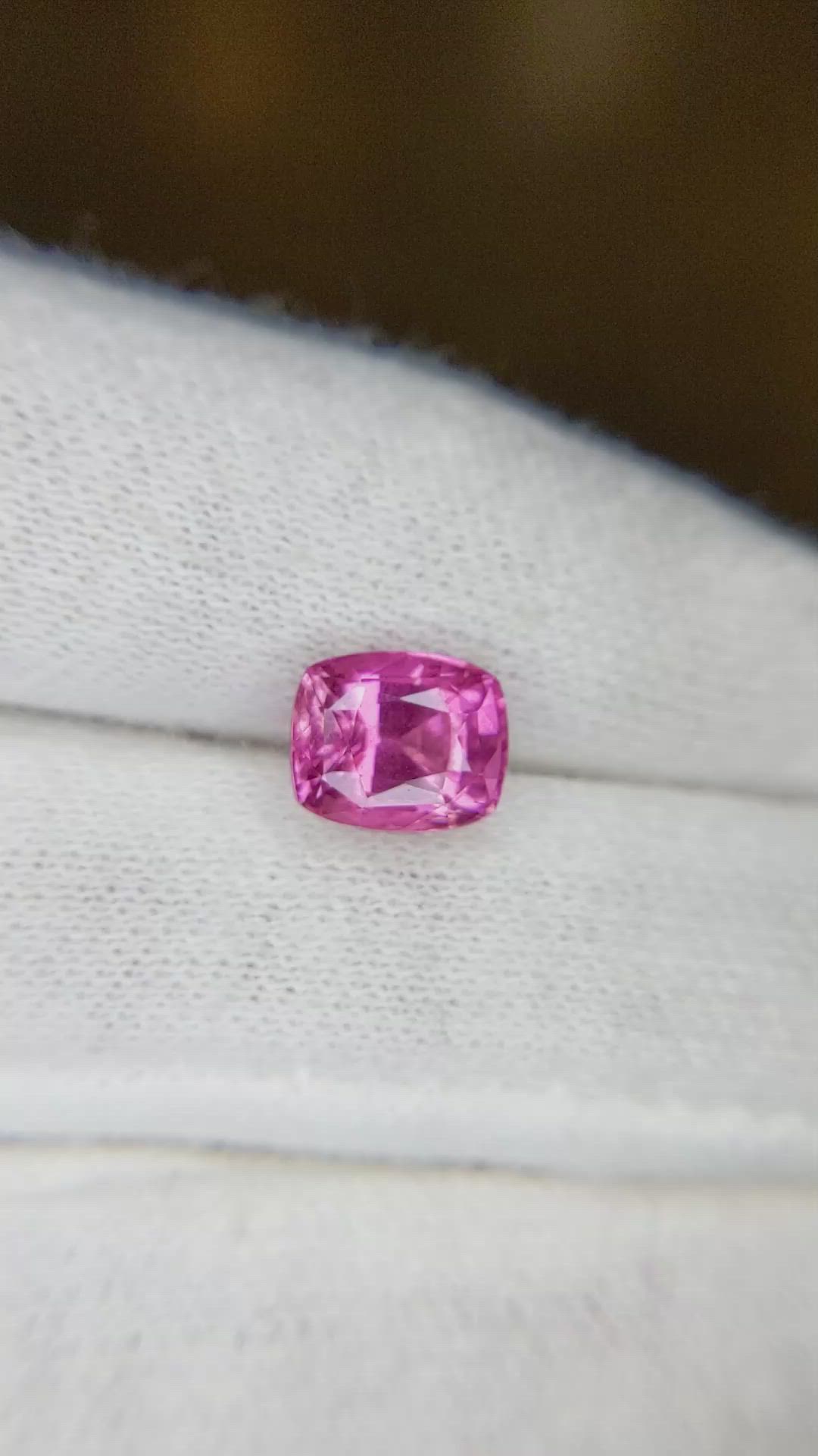 2.88 Ct. Pink Sapphire from Ceylon (Sri Lanka) Size Video
