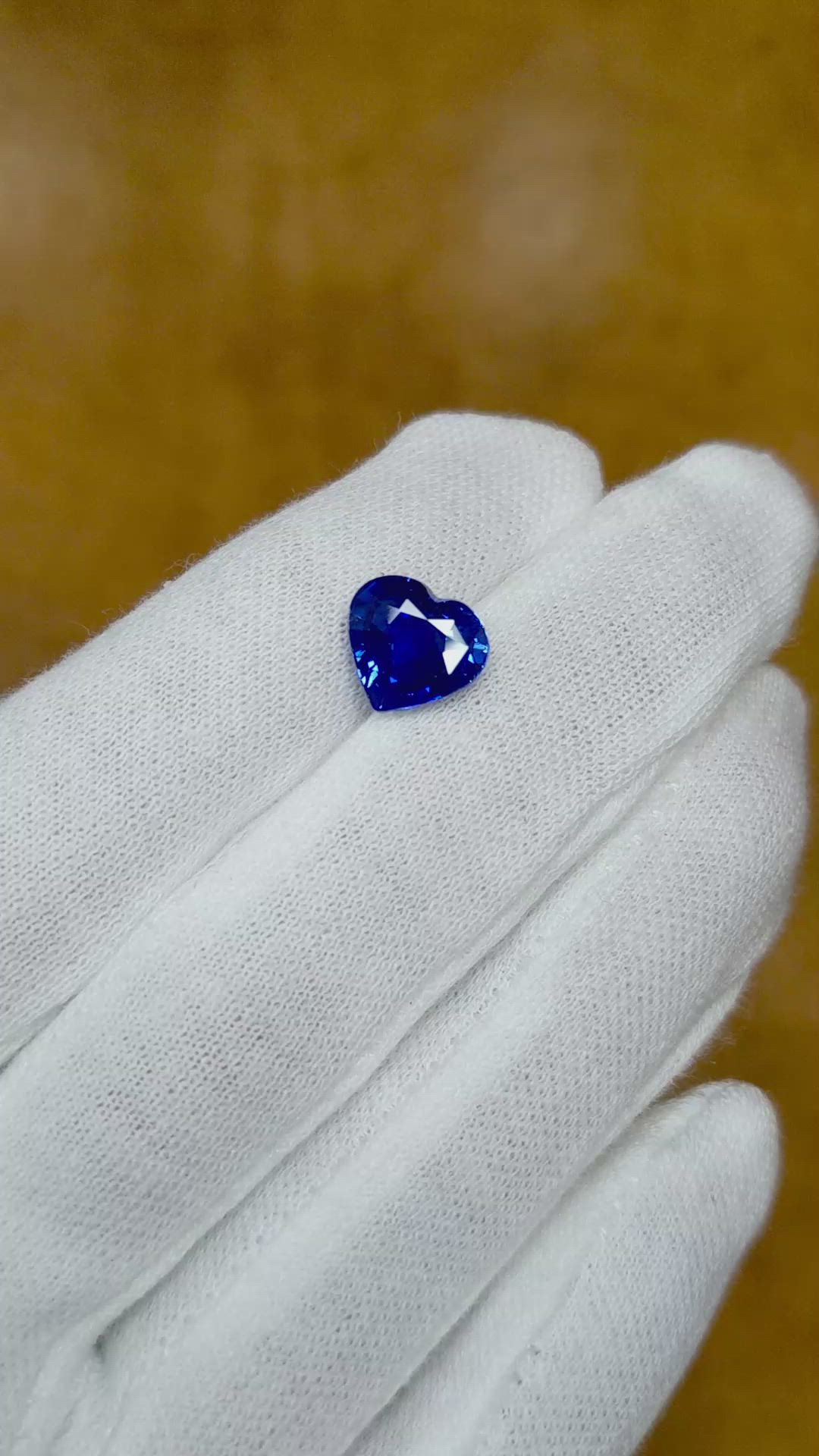 4.03 Ct. Blue Sapphire from Madagascar Size Video