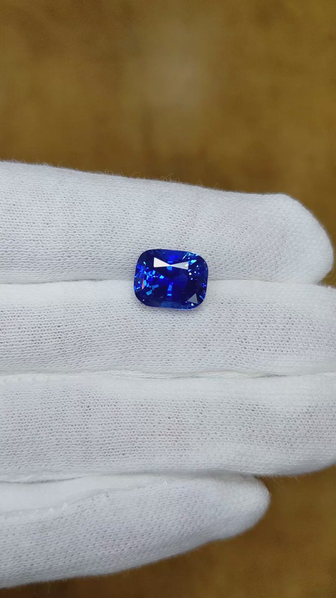6.04 Ct. Blue Sapphire from Ceylon (Sri Lanka) Size Video