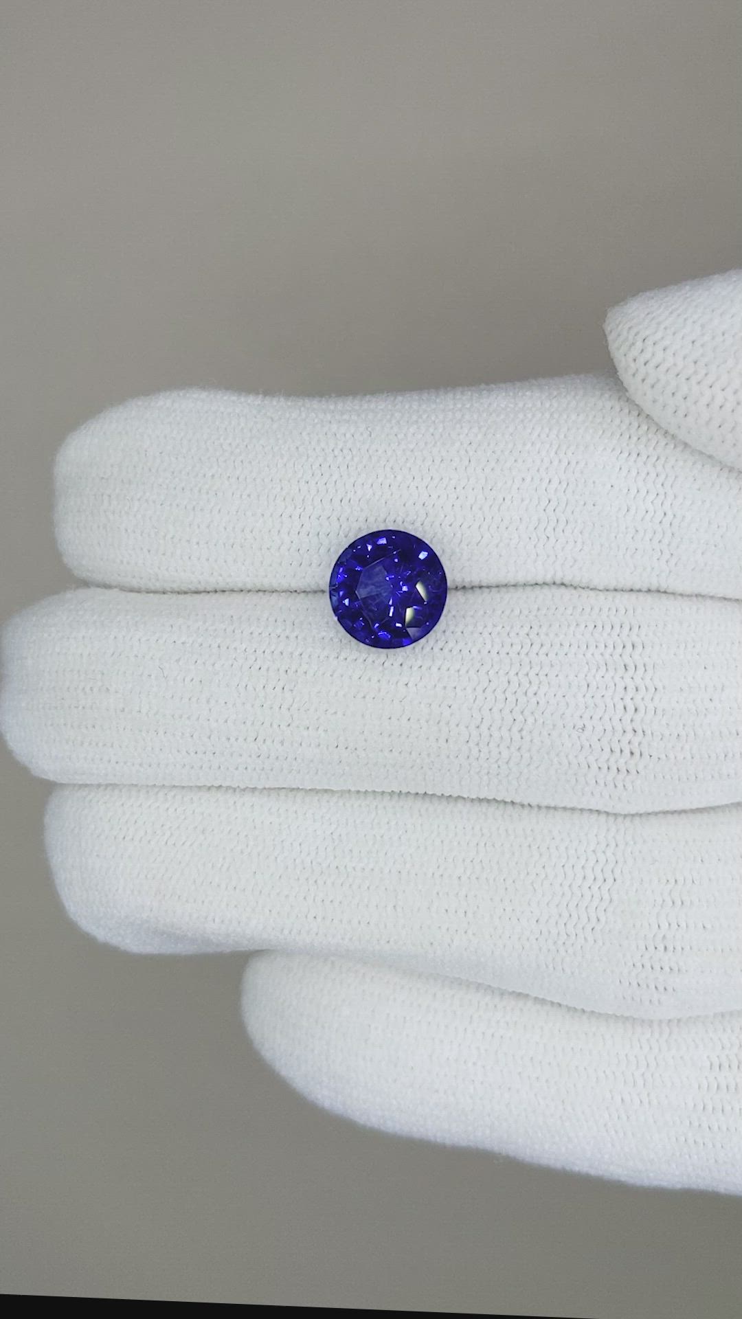 3.13 Ct. Blue Sapphire from Ceylon (Sri Lanka) Size Video