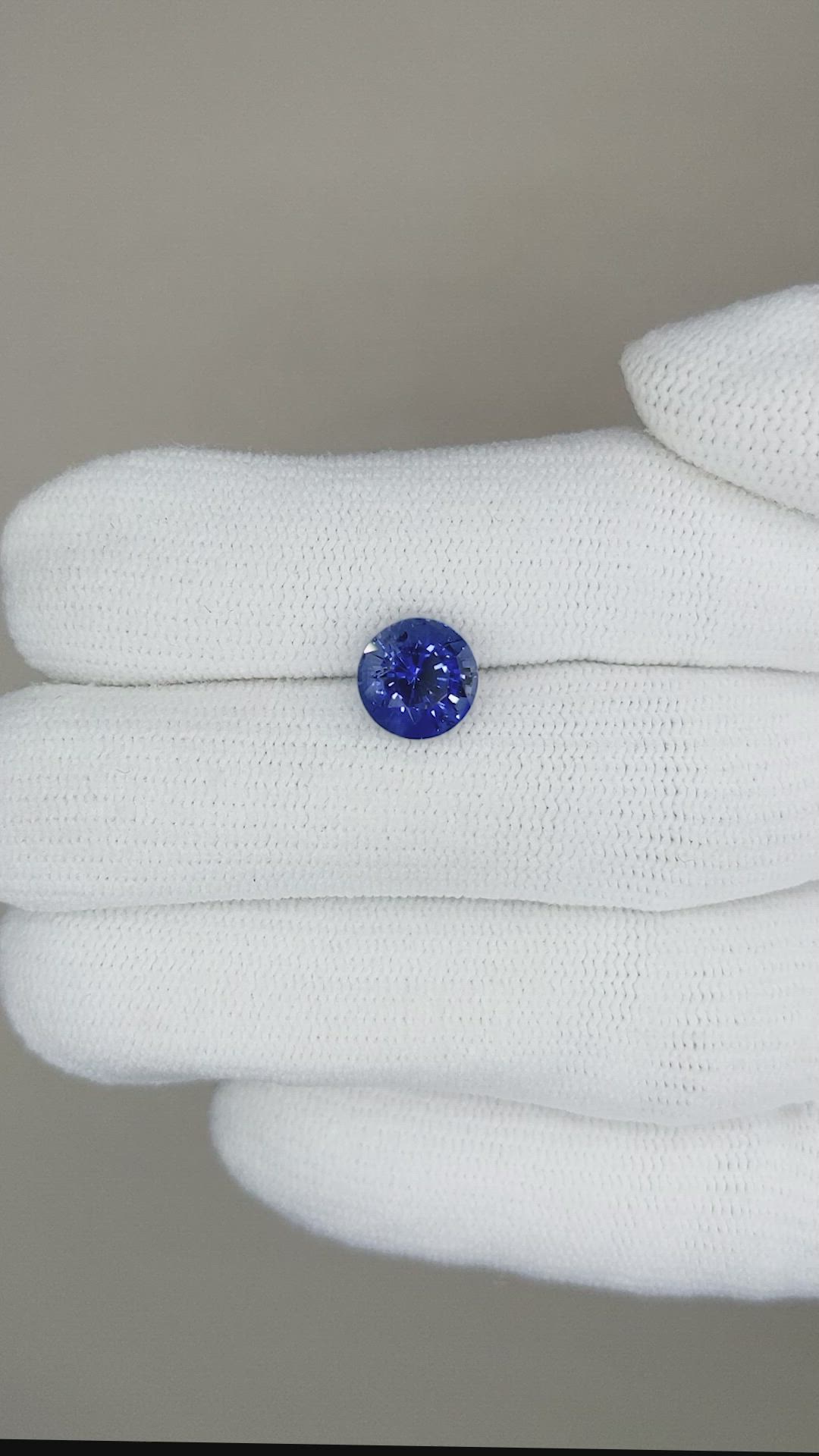 2.50 Ct. Blue Sapphire from Ceylon (Sri Lanka) Size Video