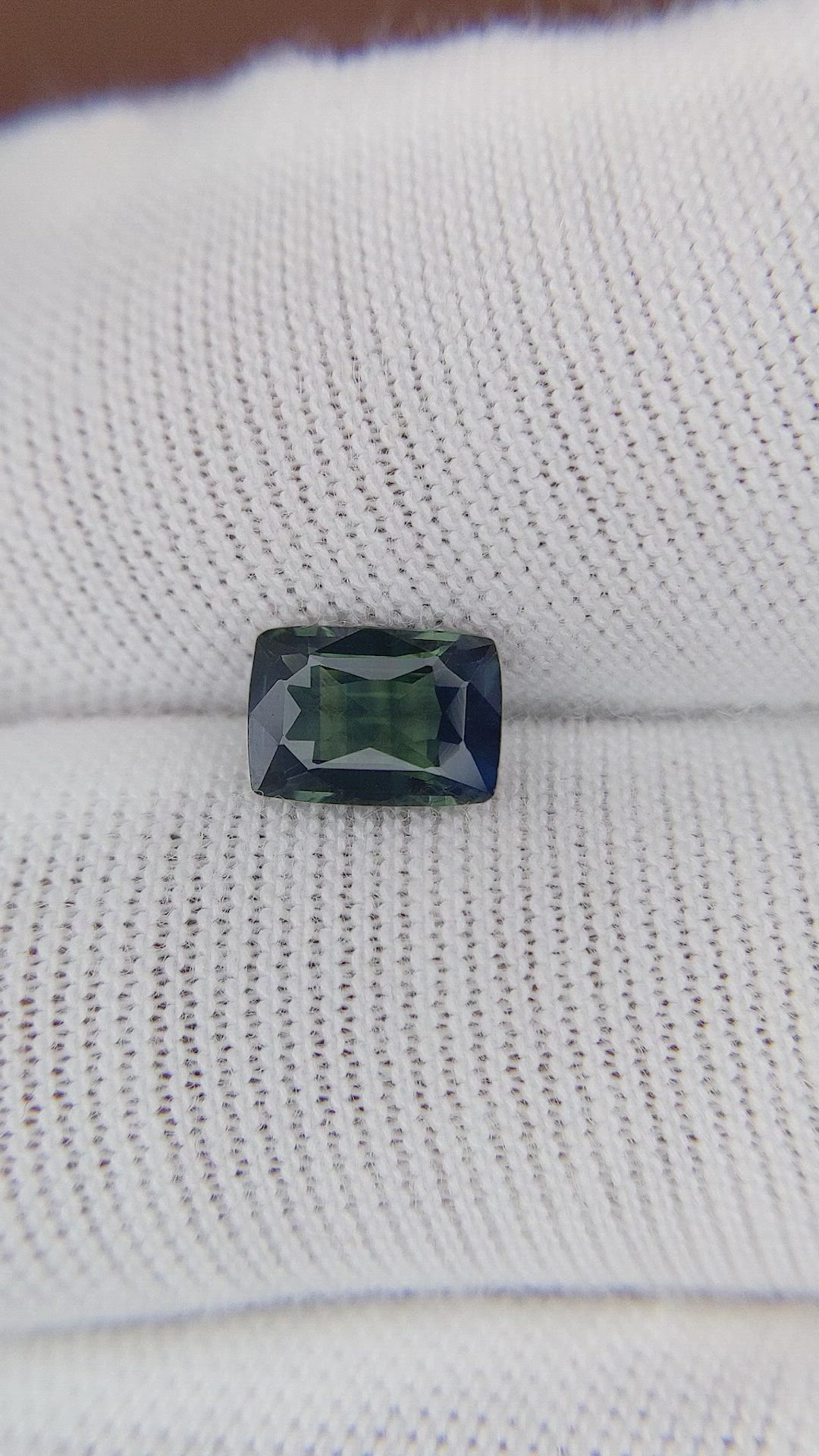 0.86 Ct. Bluish Green Sapphire from Africa Size Video