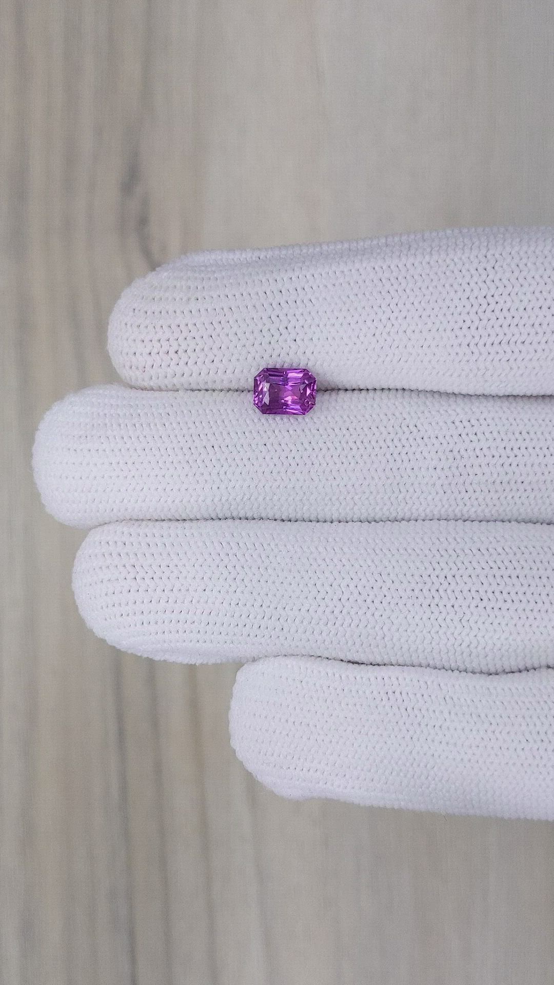 1.41 Ct. Pinkish Purple Sapphire from Ceylon (Sri Lanka) Size Video