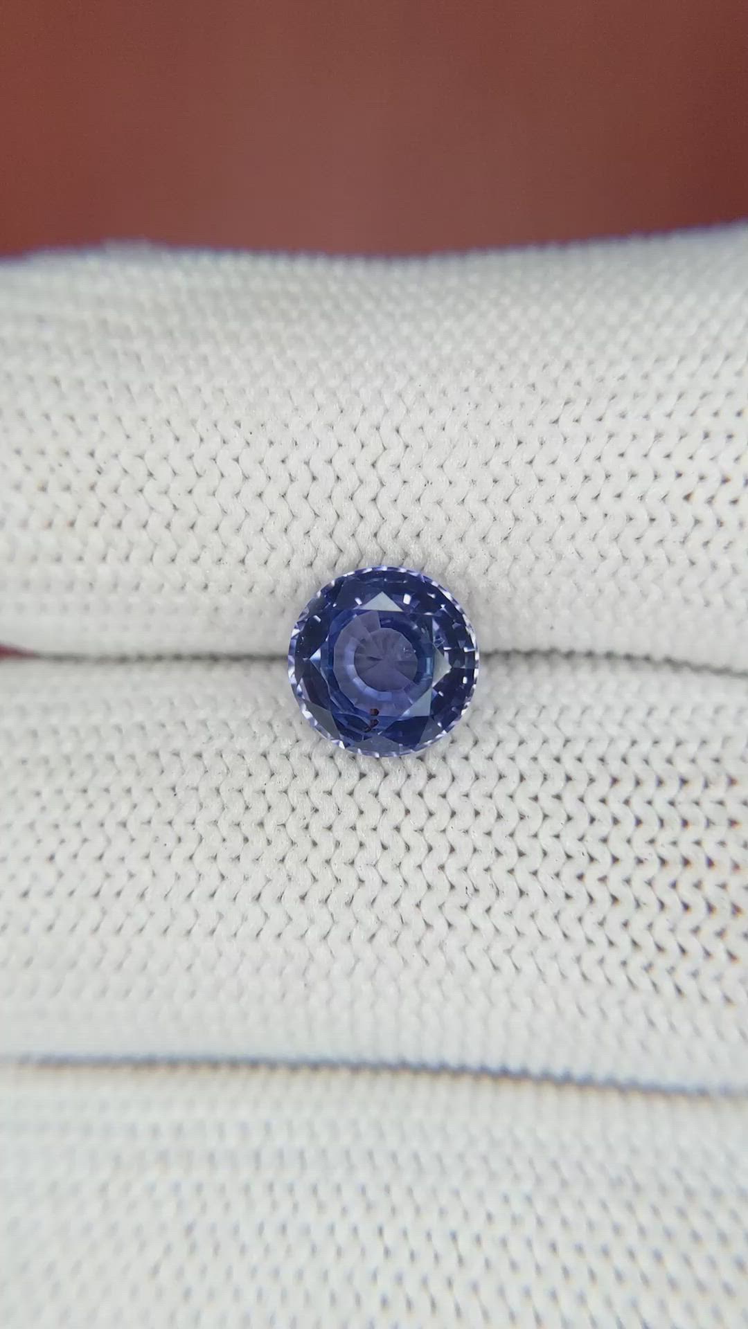 2.18 Ct. Sapphire from Ceylon (Sri Lanka) Size Video