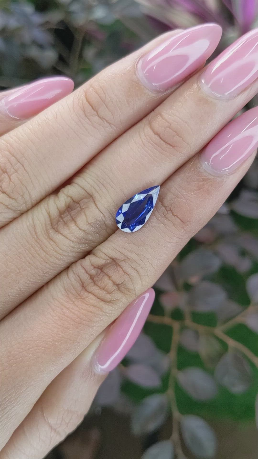 1.92 Ct. Blue Sapphire from Ceylon (Sri Lanka) Size Video