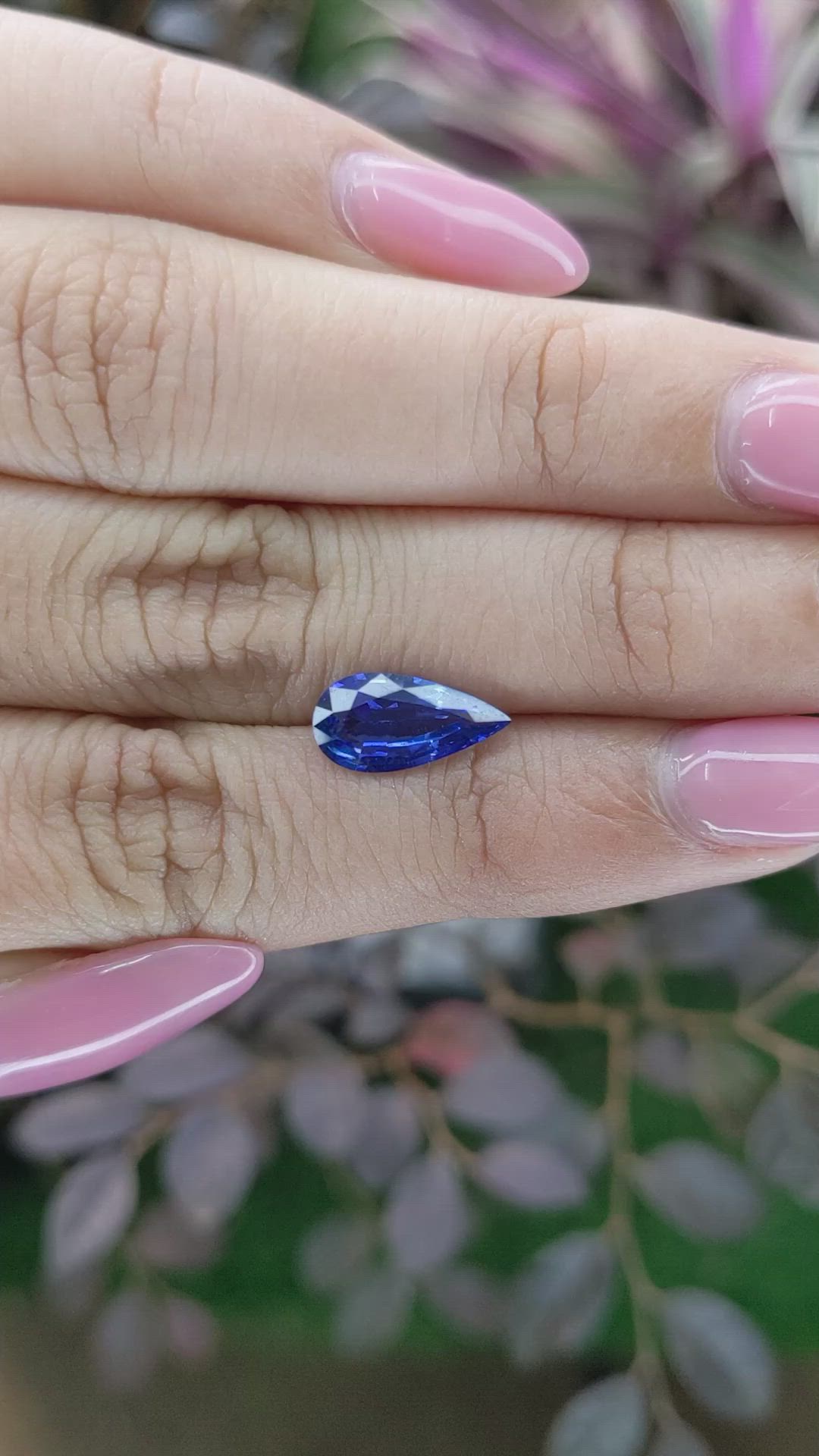 1.92 Ct. Blue Sapphire from Ceylon (Sri Lanka) Size Video
