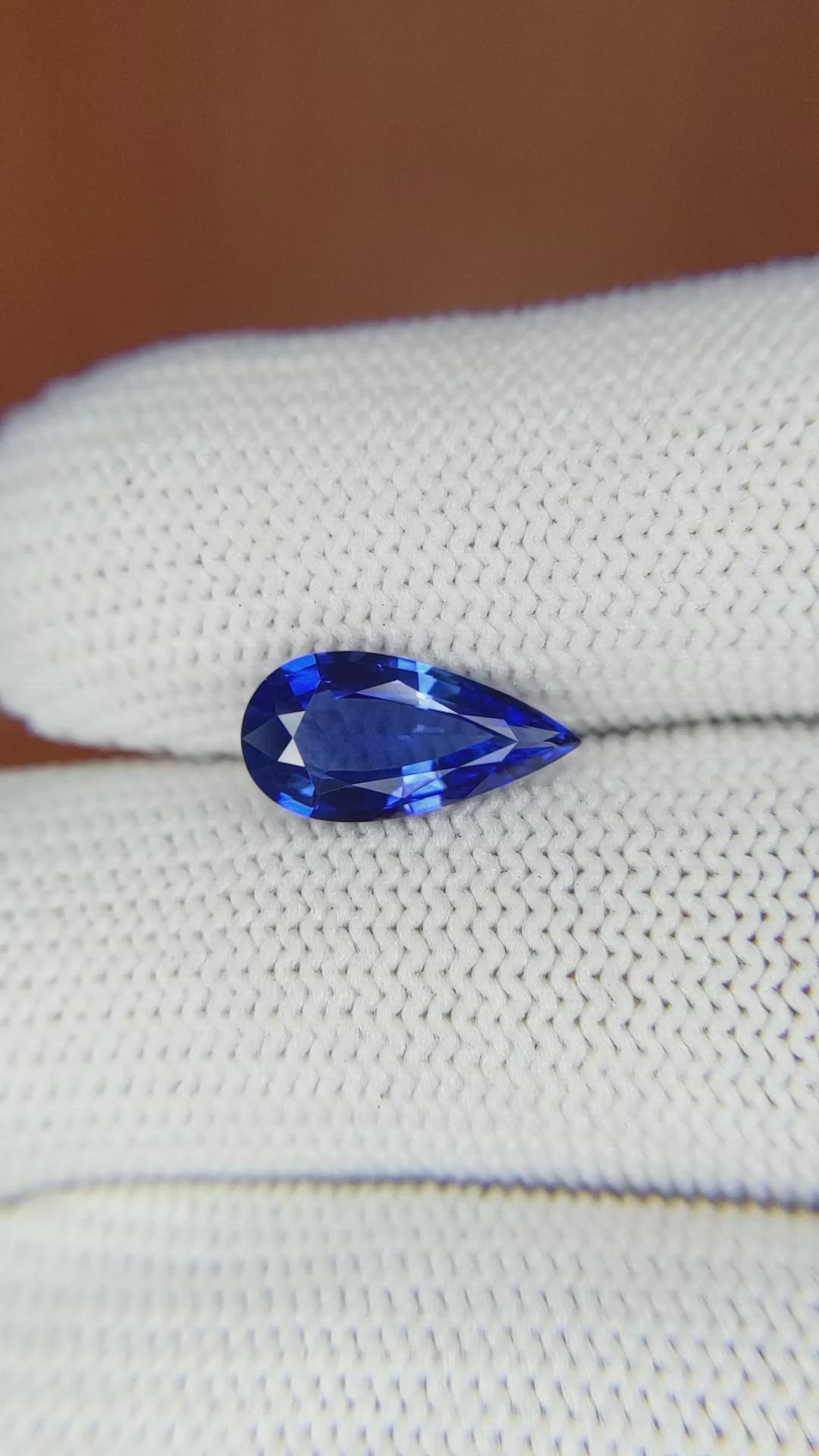 1.92 Ct. Blue Sapphire from Ceylon (Sri Lanka) Size Video