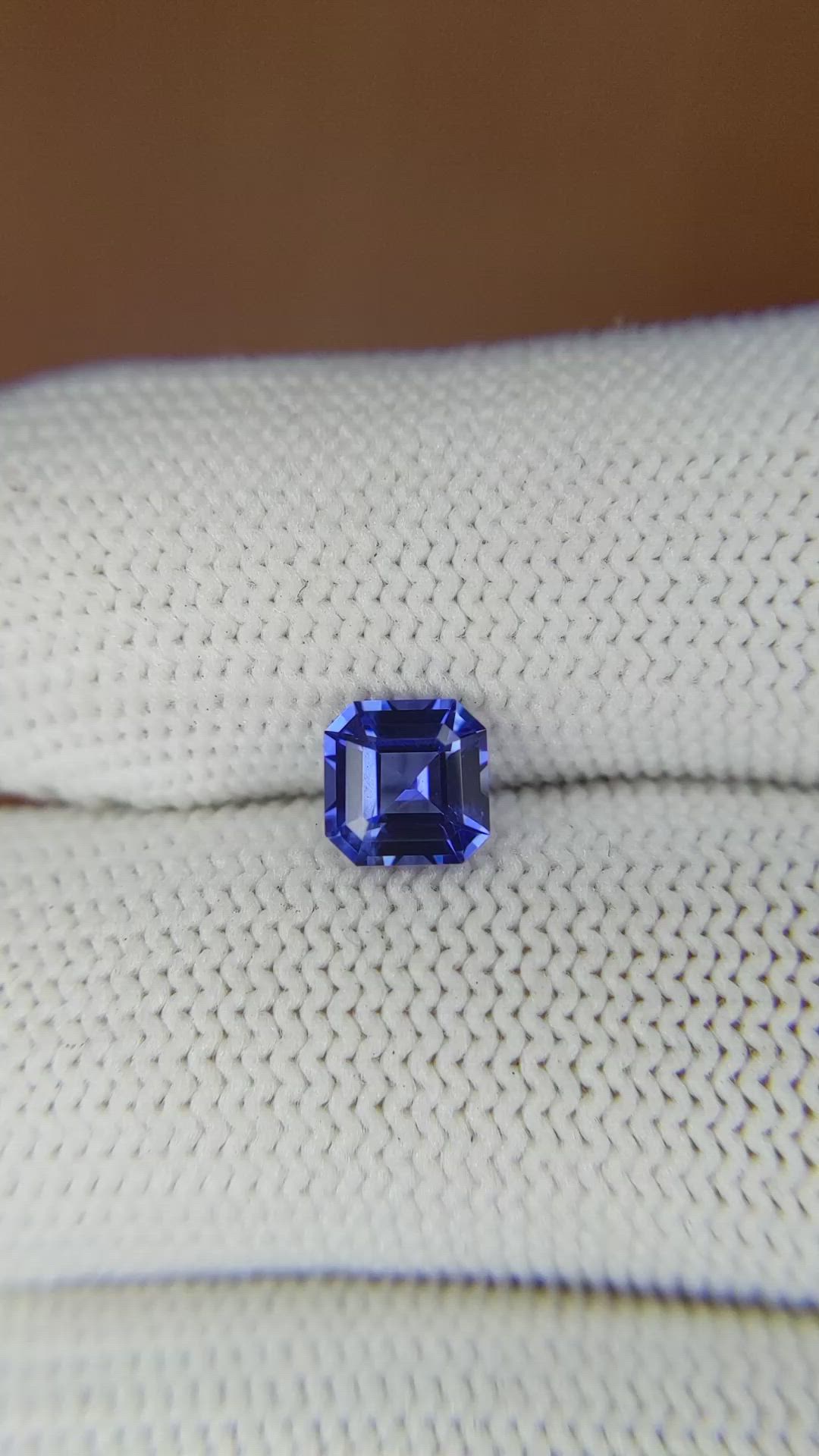 1.06 Ct. Blue Sapphire from Ceylon (Sri Lanka) Size Video