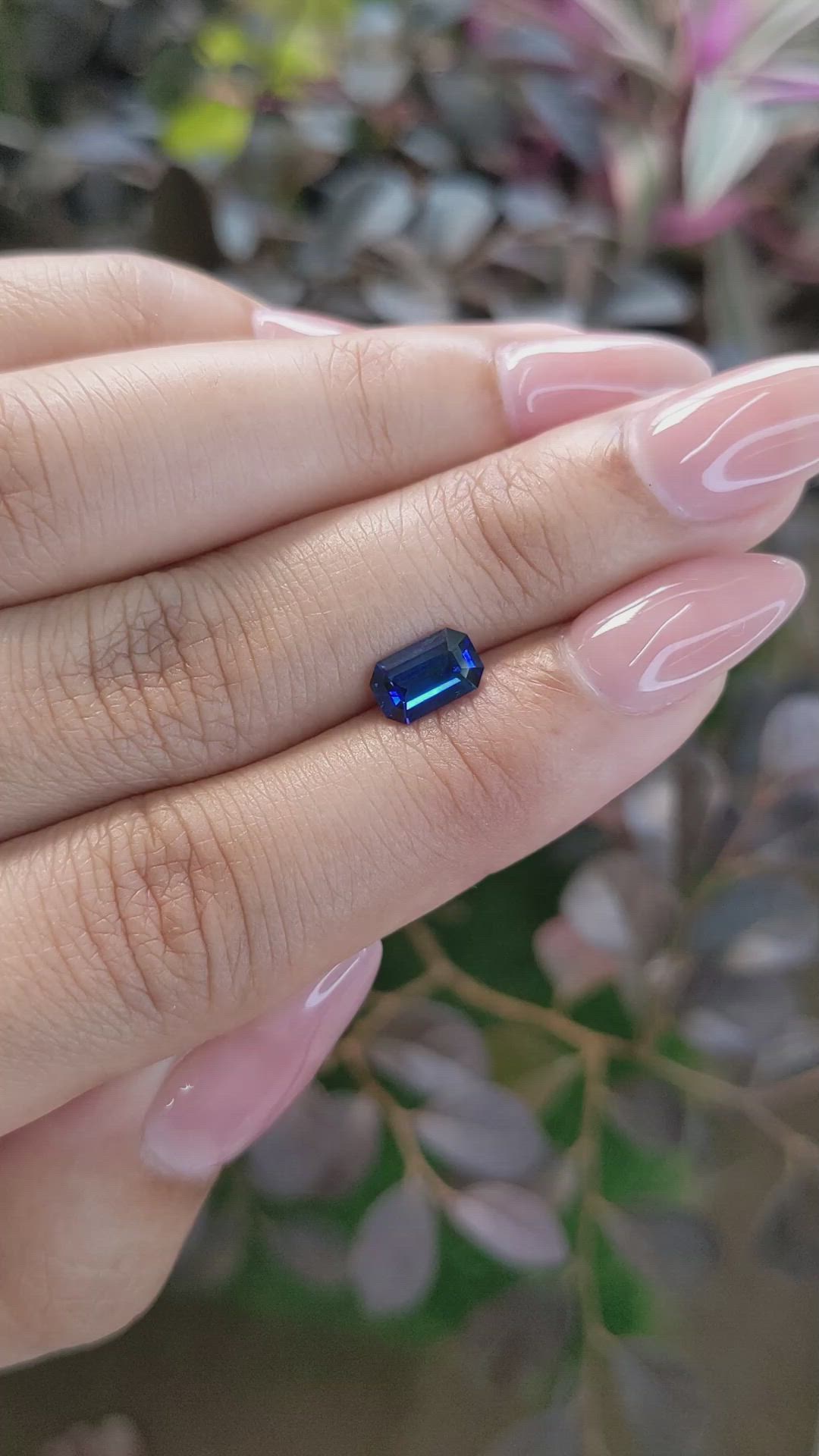1.04 Ct. Blue Sapphire from Ceylon (Sri Lanka) Size Video