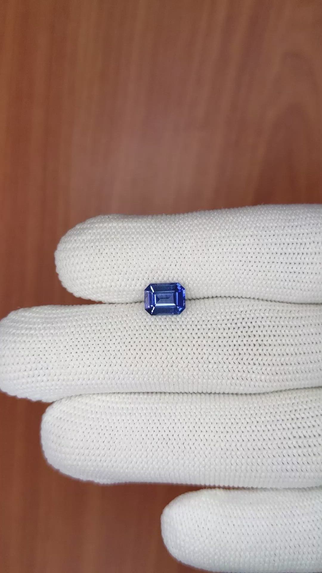 1.51 Ct. Blue Sapphire from Ceylon (Sri Lanka) Size Video