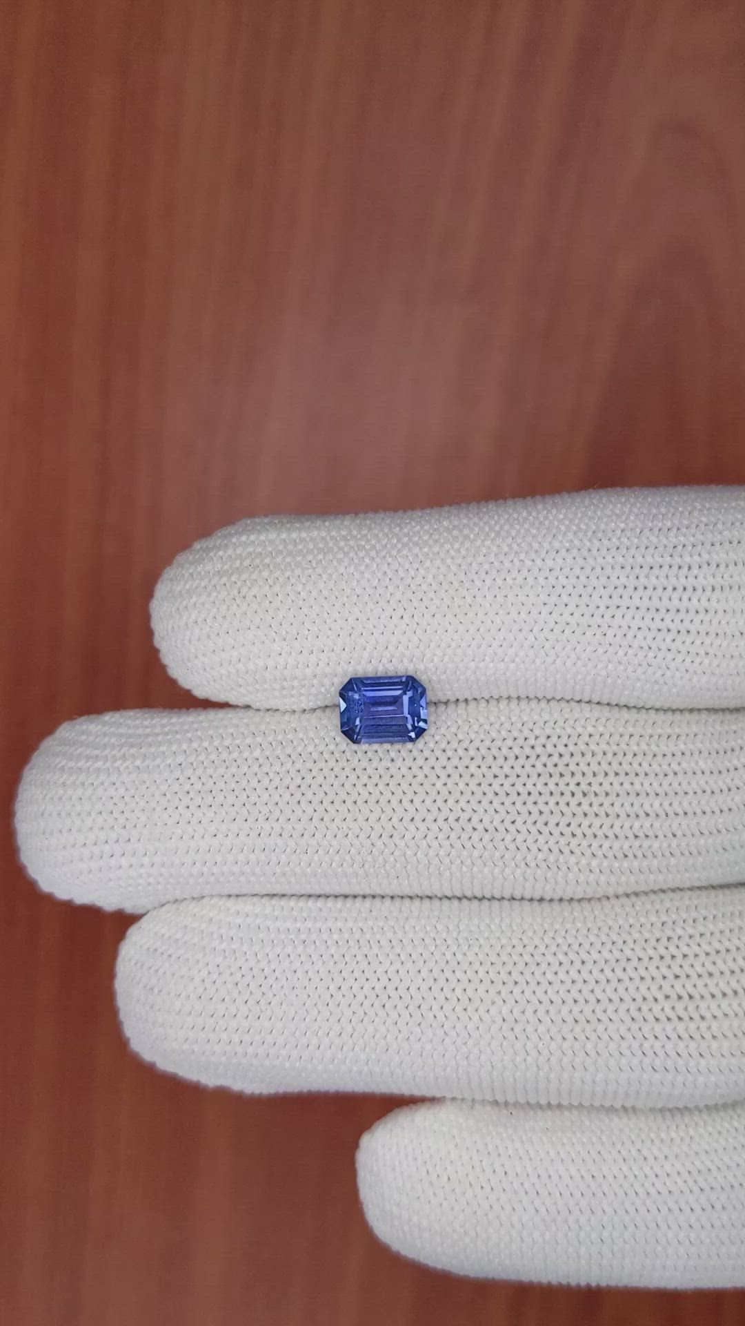 1.27 Ct. Blue Sapphire from Ceylon (Sri Lanka) Size Video