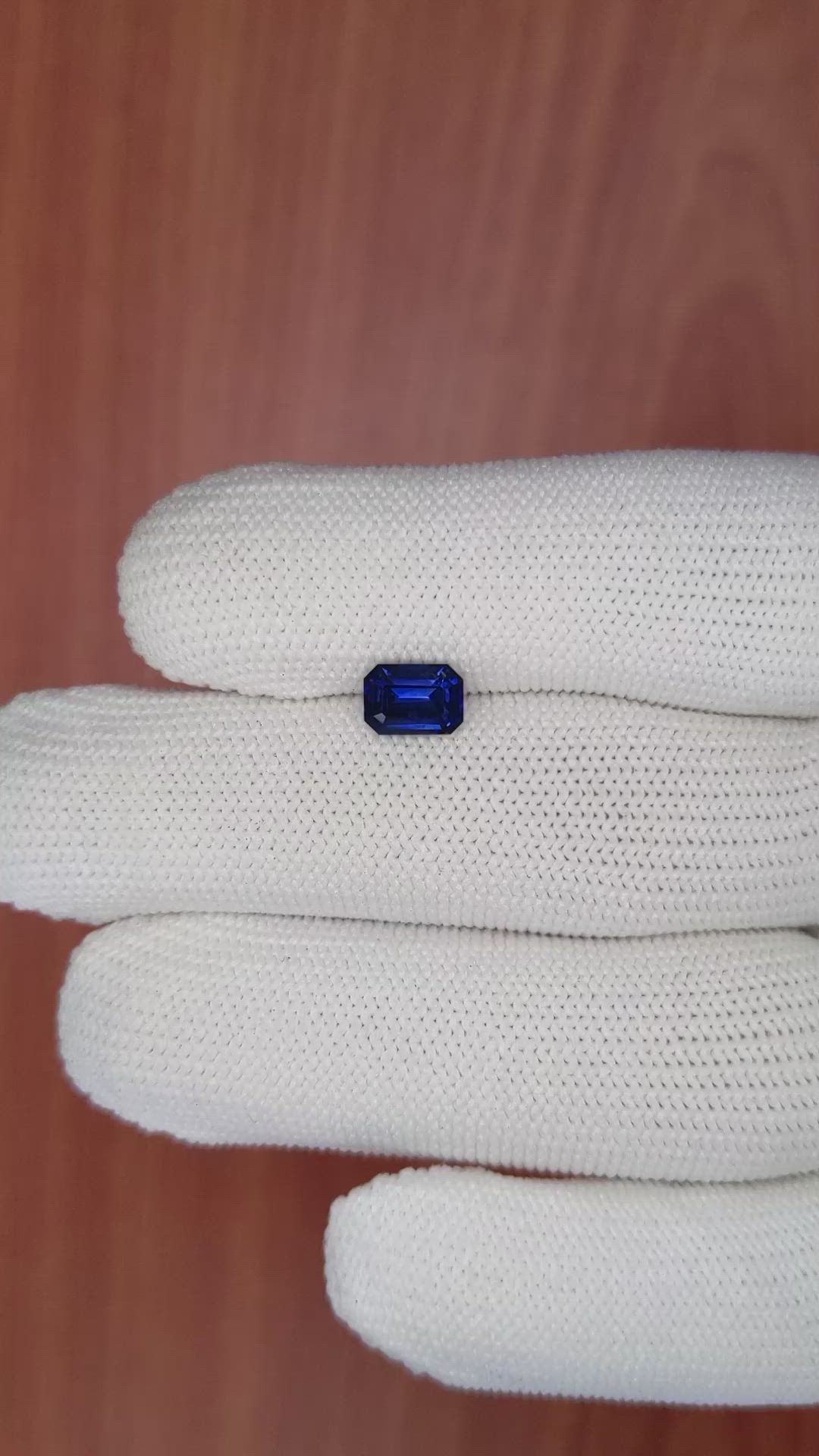 1.18 Ct. Blue Sapphire from Ceylon (Sri Lanka) Size Video