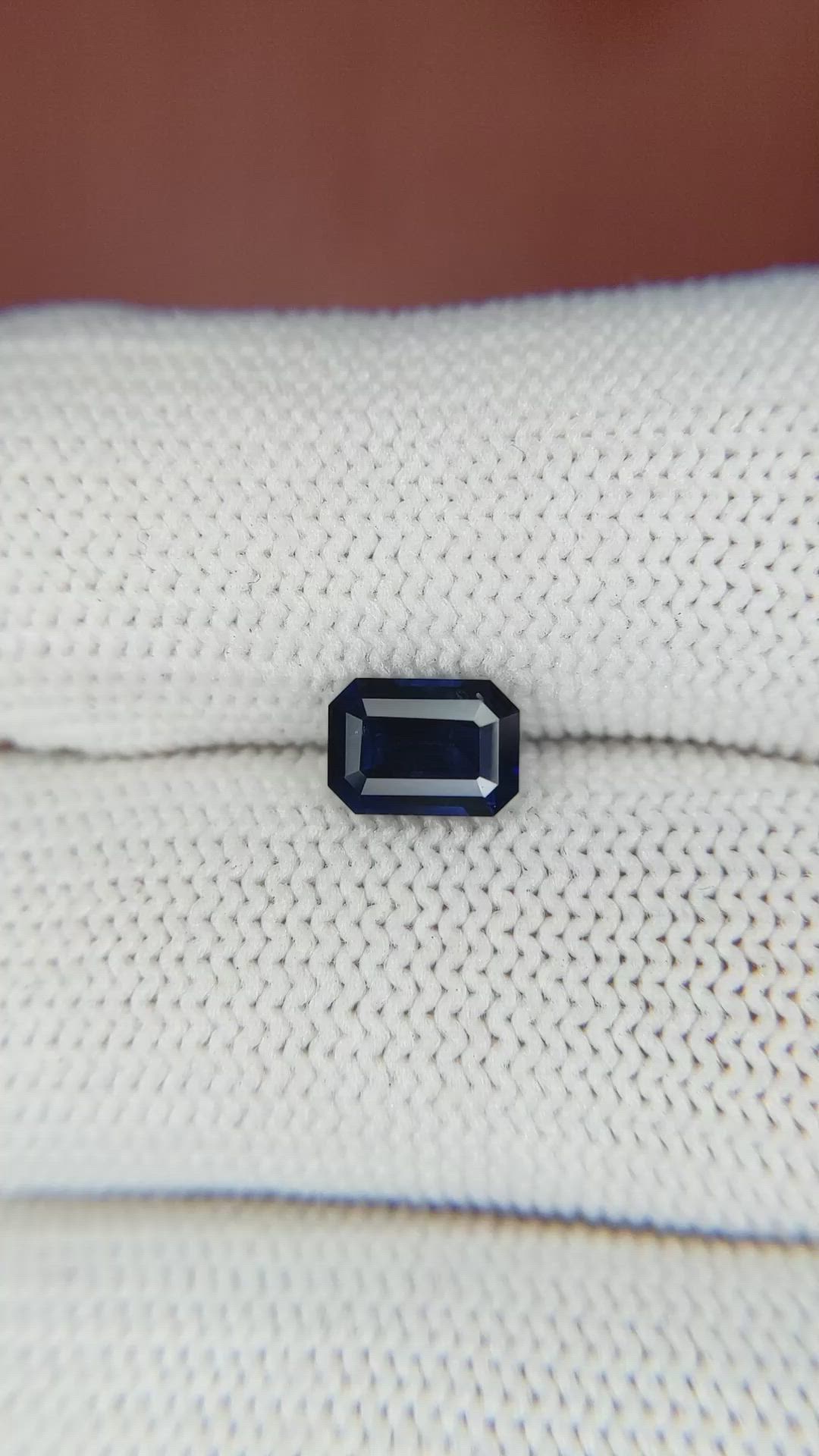 1.18 Ct. Blue Sapphire from Ceylon (Sri Lanka) Size Video