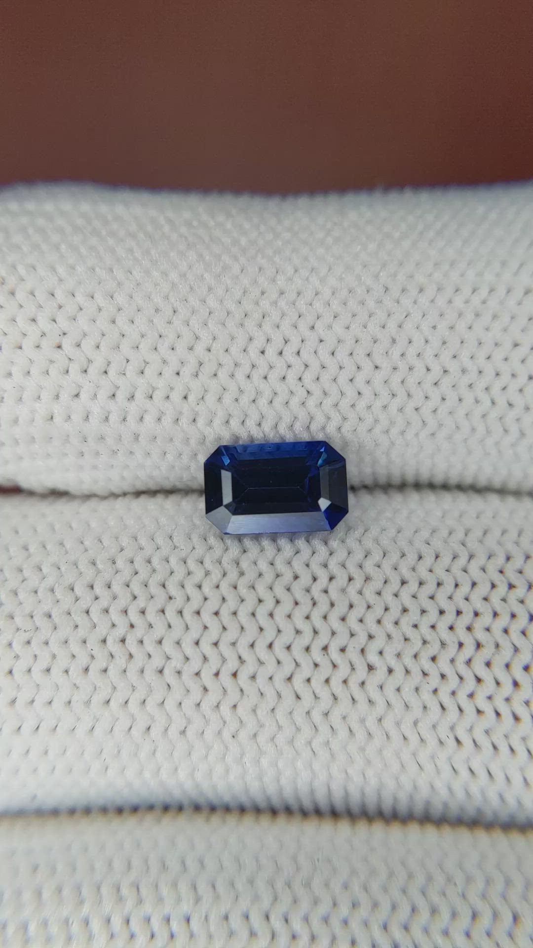 1.24 Ct. Blue Sapphire from Ceylon (Sri Lanka) Size Video