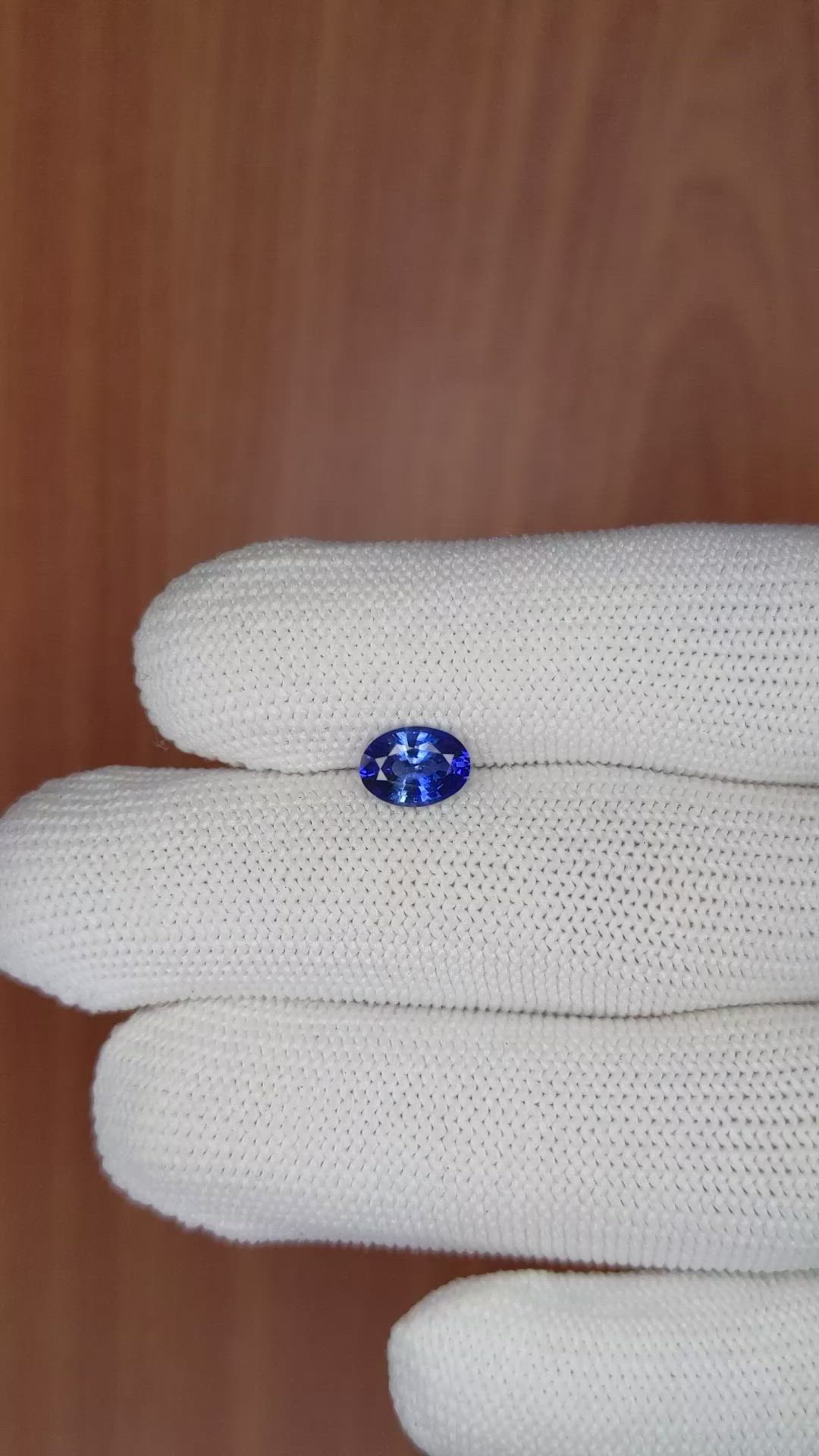 1.13 Ct. Blue Sapphire from Ceylon (Sri Lanka) Size Video