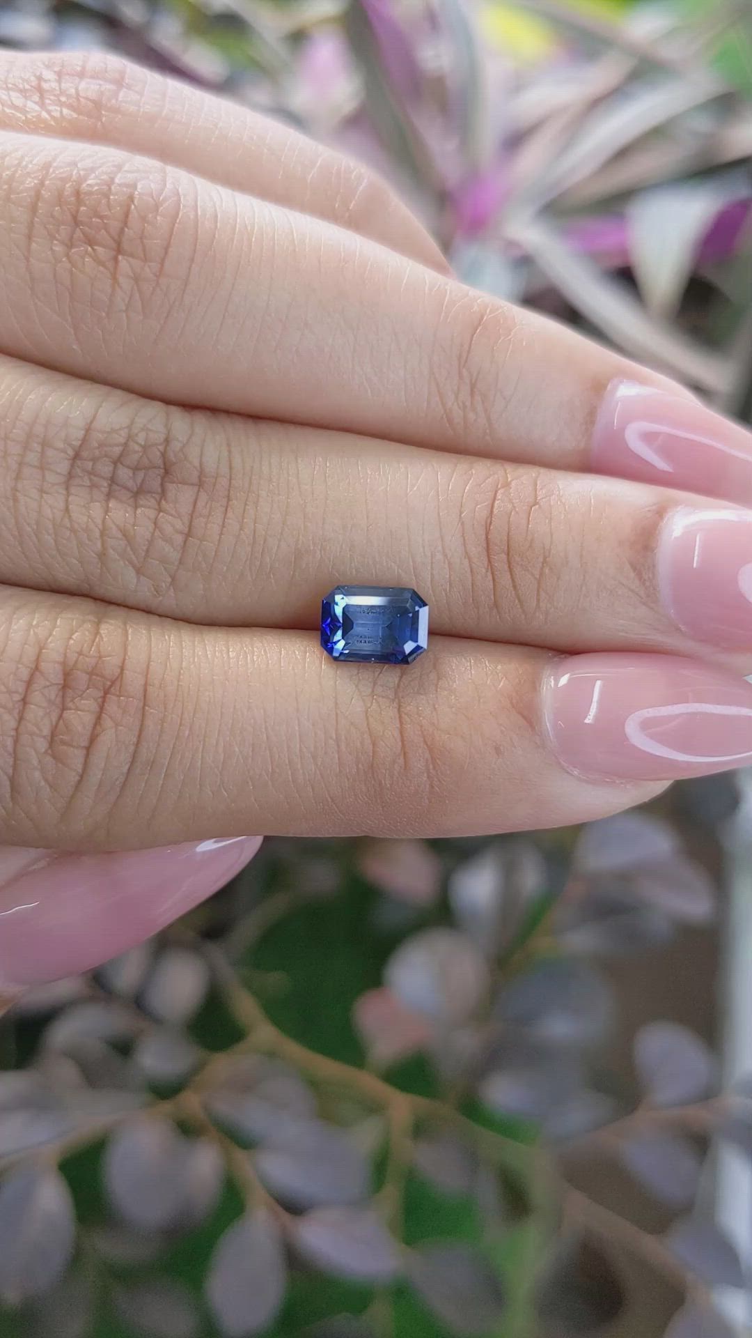 1.57 Ct. Blue Sapphire from Ceylon (Sri Lanka) Size Video