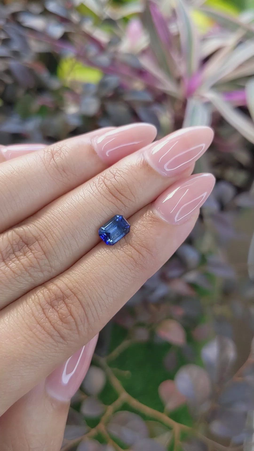 1.57 Ct. Blue Sapphire from Ceylon (Sri Lanka) Size Video