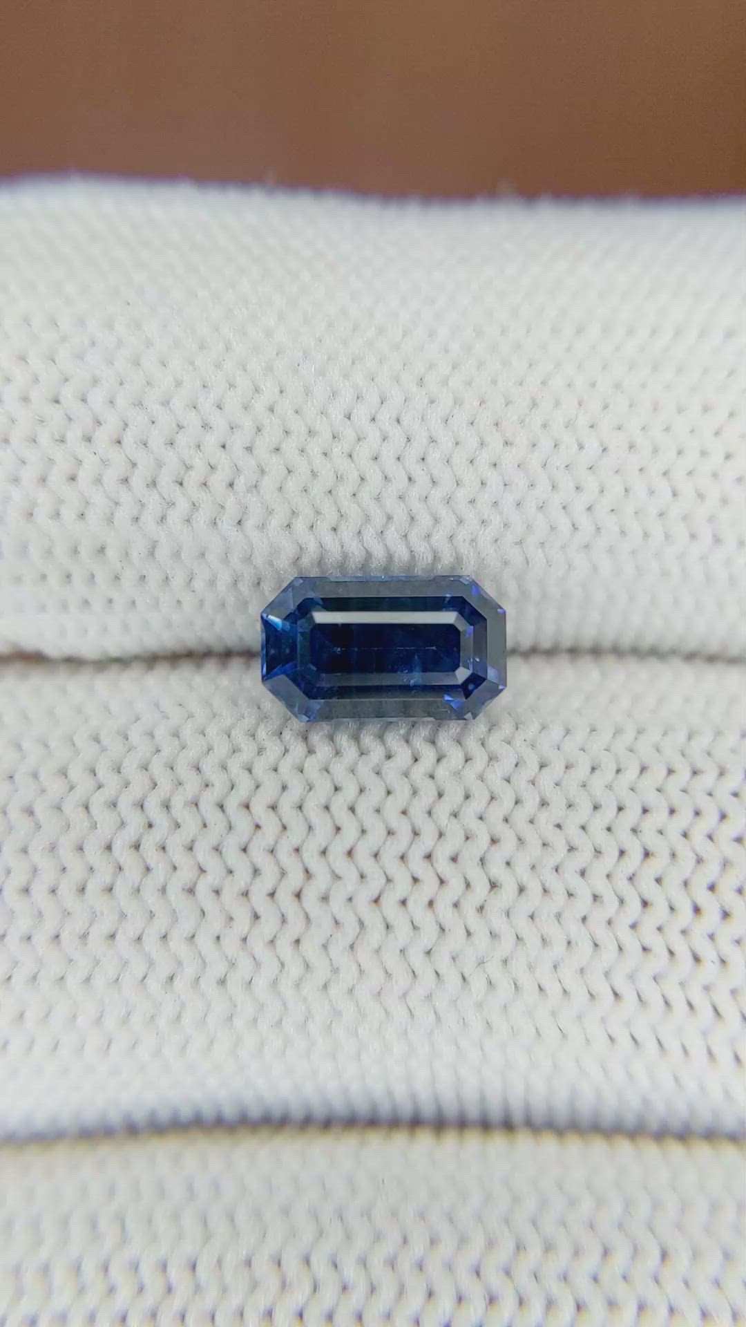 1.84 Ct. Blue Sapphire from Ceylon (Sri Lanka) Size Video