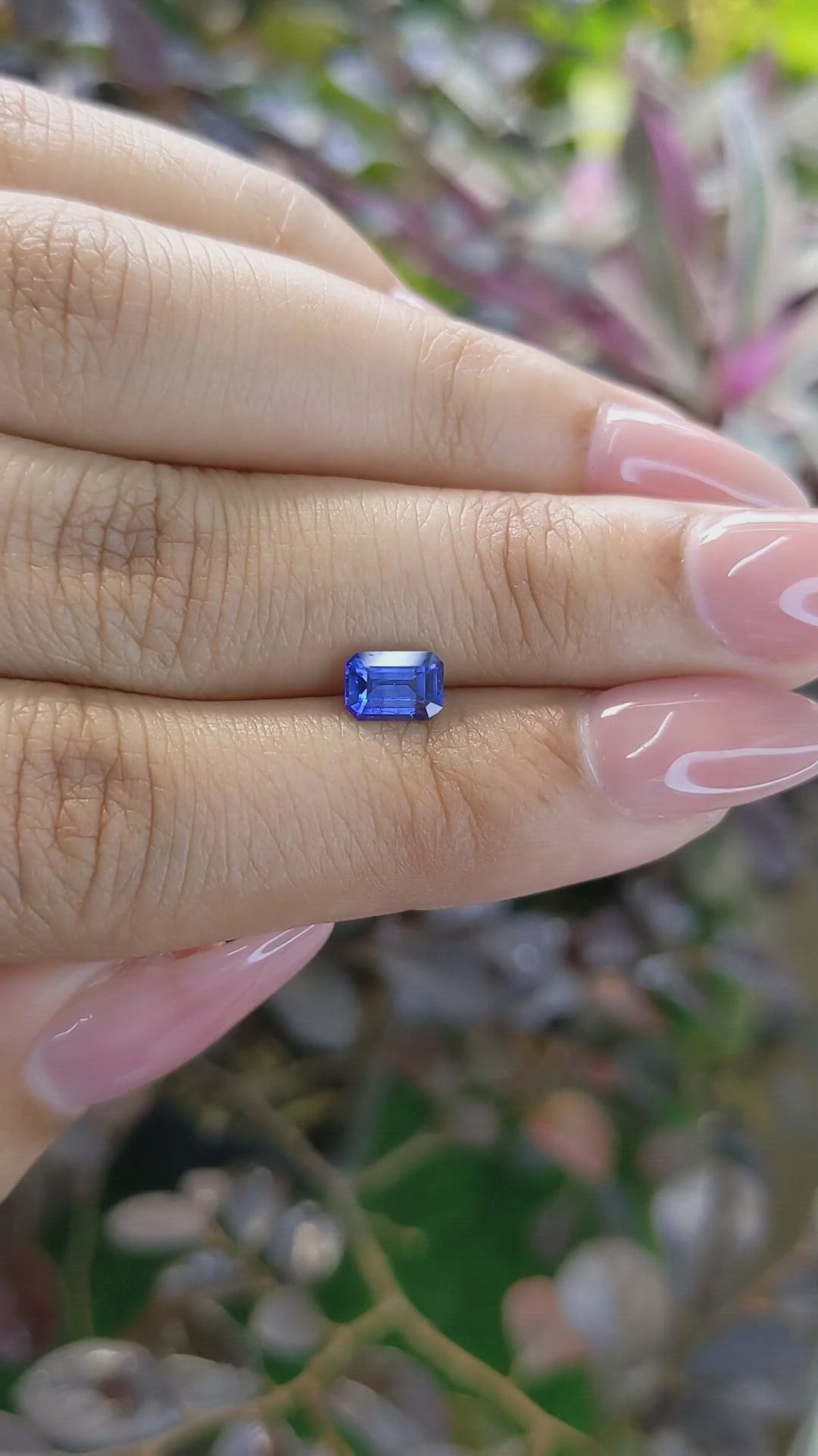 0.85 Ct. Blue Sapphire from Ceylon (Sri Lanka) Size Video