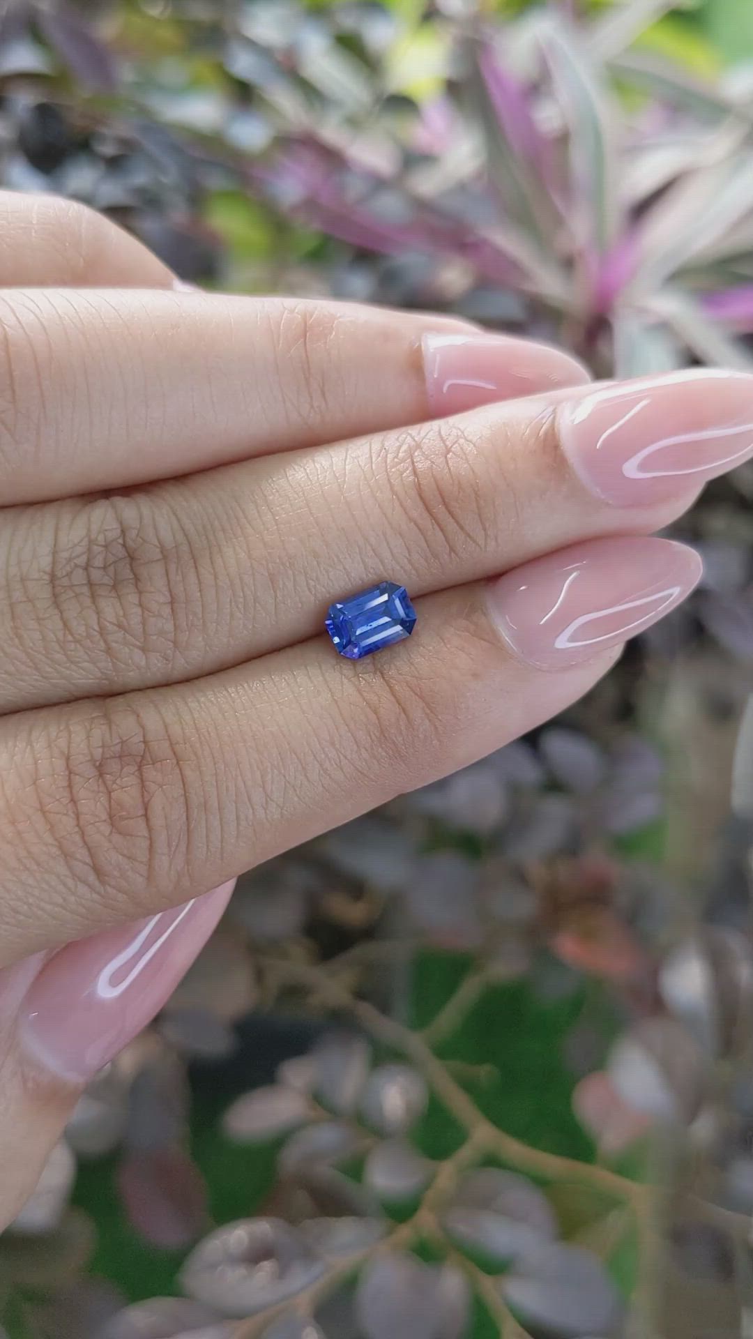 0.97 Ct. Blue Sapphire from Ceylon (Sri Lanka) Size Video