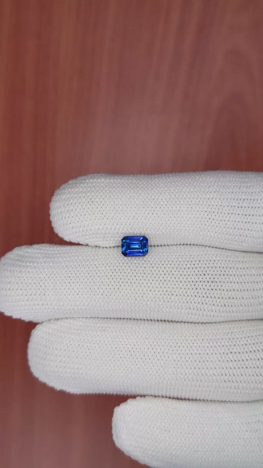 0.89 Ct. Blue Sapphire from Ceylon (Sri Lanka) Size Video