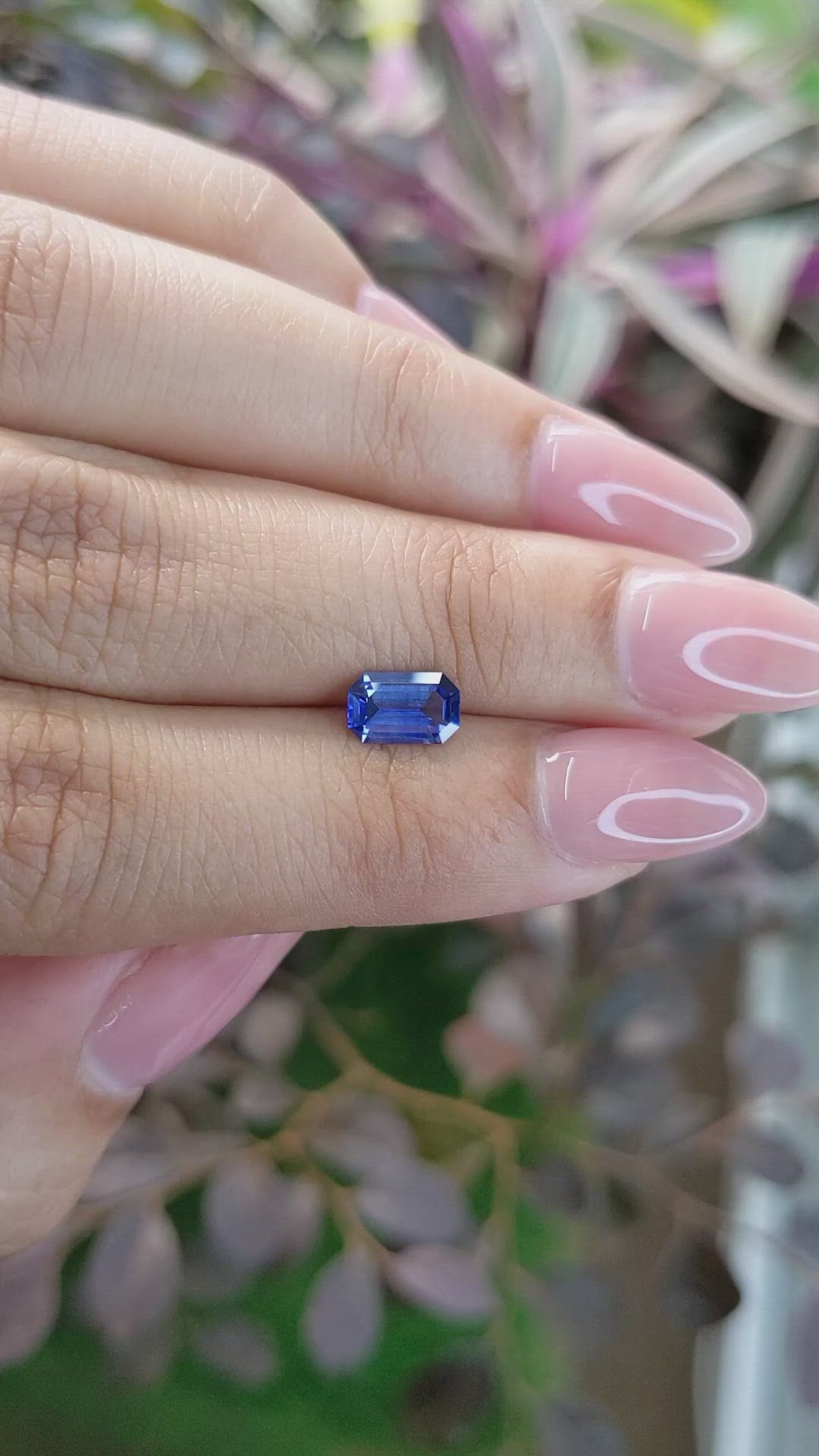 0.91 Ct. Blue Sapphire from Ceylon (Sri Lanka) Size Video