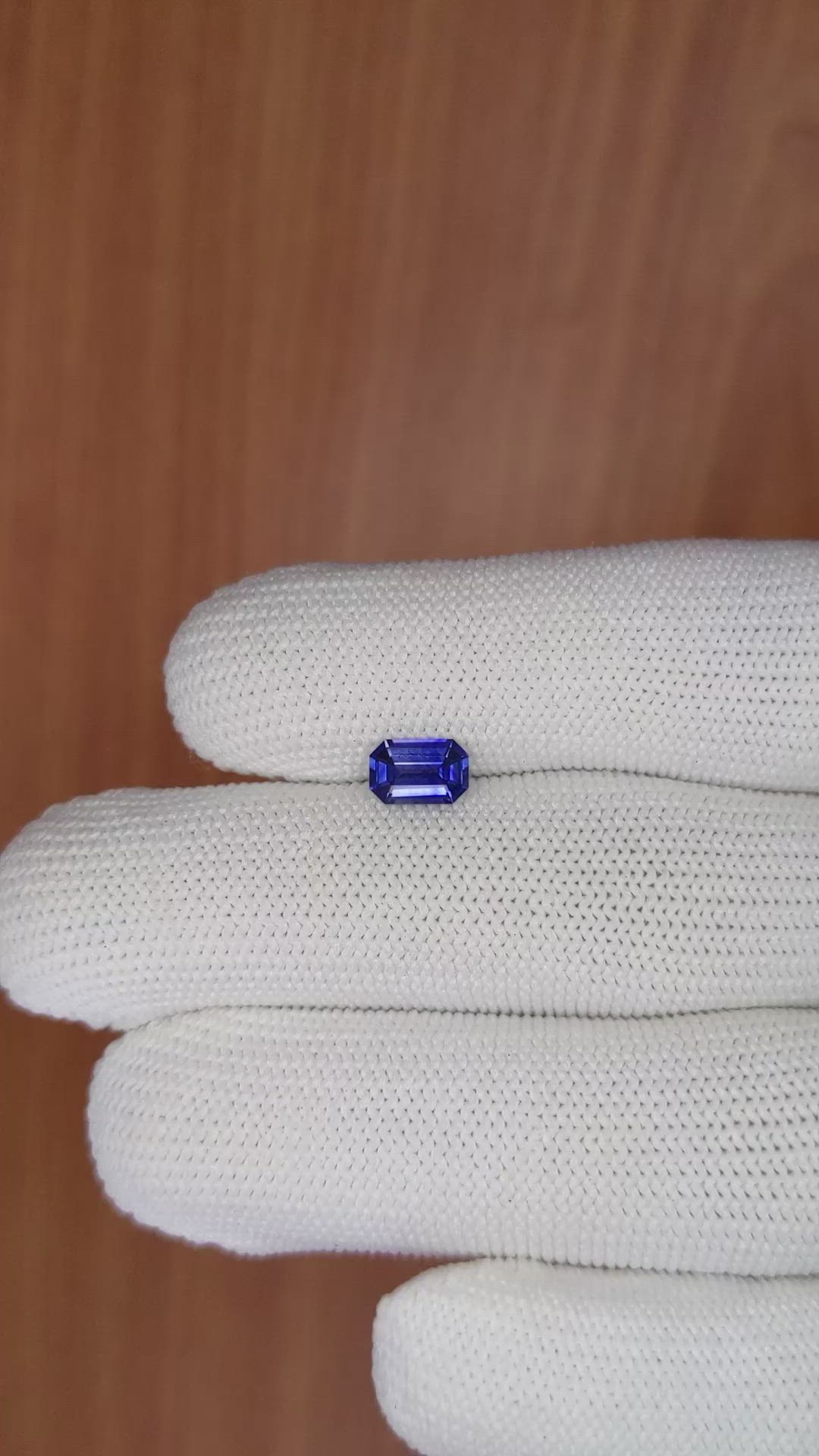 0.89 Ct. Blue Sapphire from Ceylon (Sri Lanka) Size Video