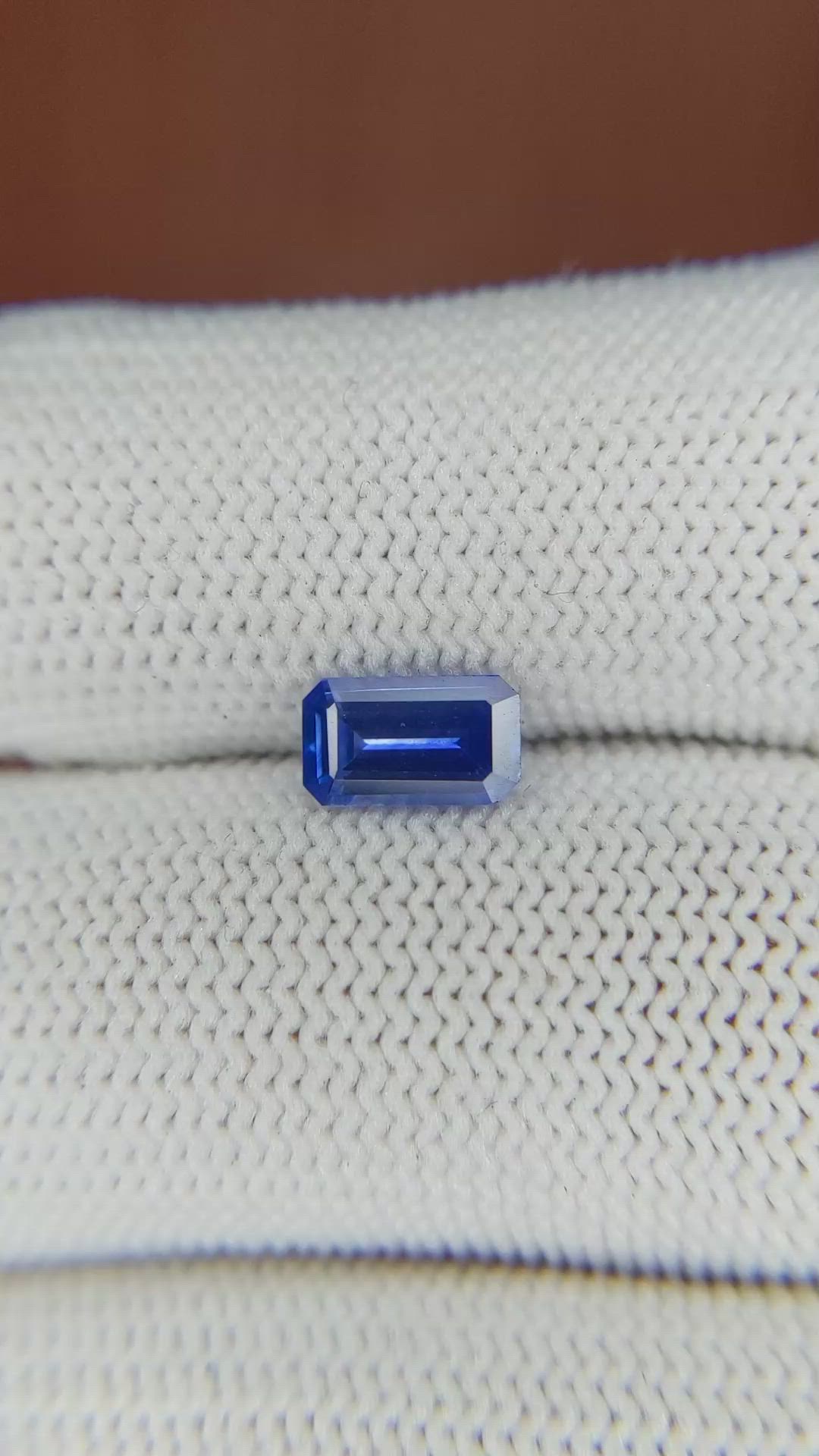 0.98 Ct. Blue Sapphire from Ceylon (Sri Lanka) Size Video