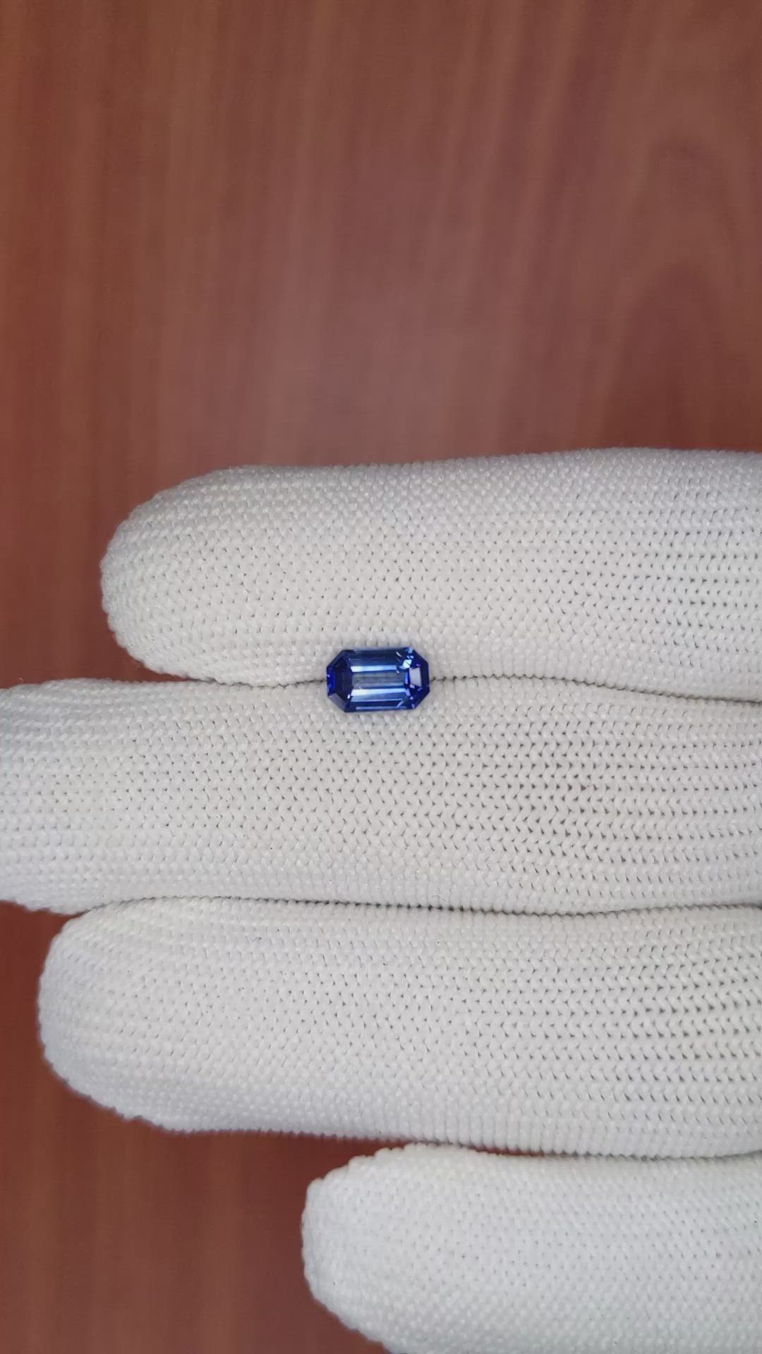 1.02 Ct. Blue Sapphire from Ceylon (Sri Lanka) Size Video
