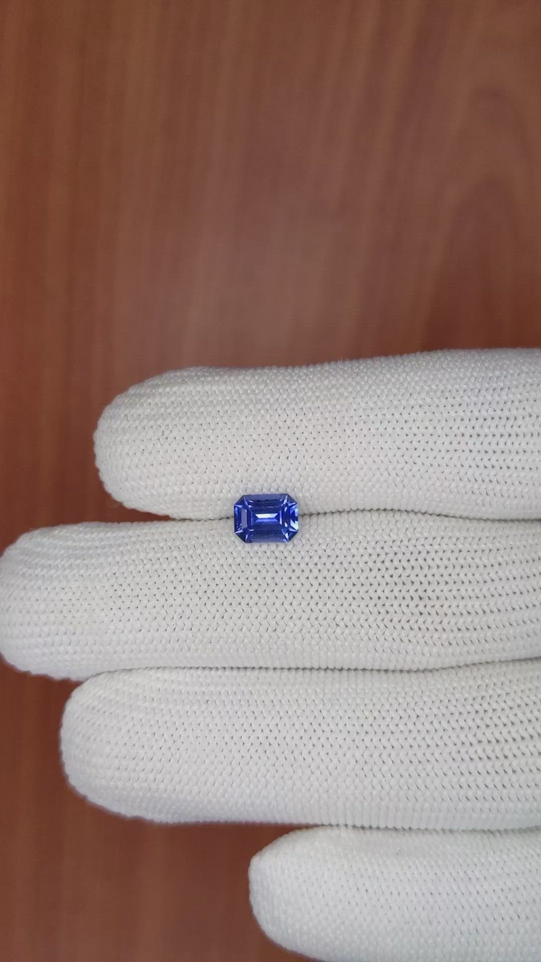 1.14 Ct. Blue Sapphire from Ceylon (Sri Lanka) Size Video