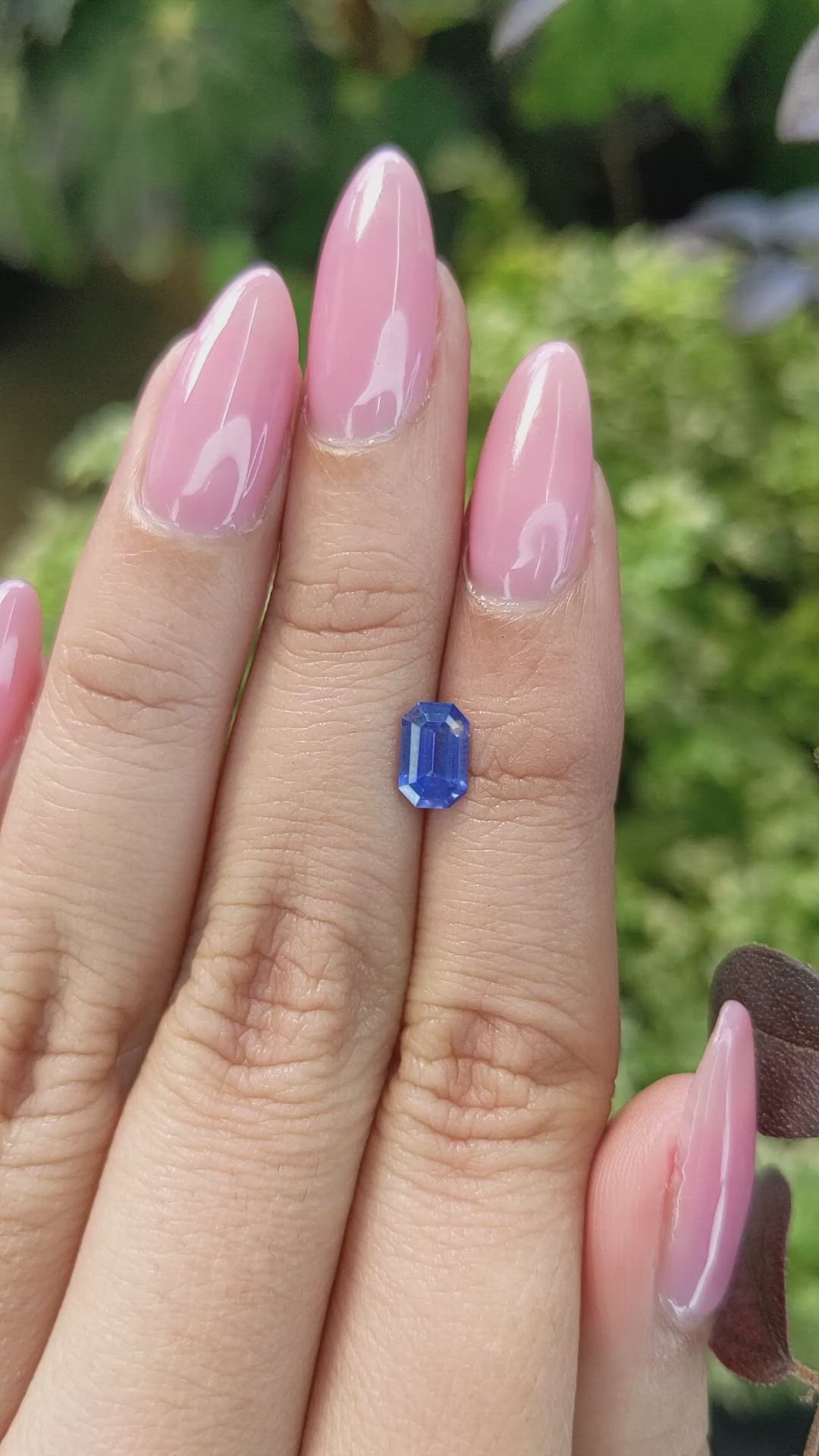 0.91 Ct. Blue Sapphire from Ceylon (Sri Lanka) Size Video