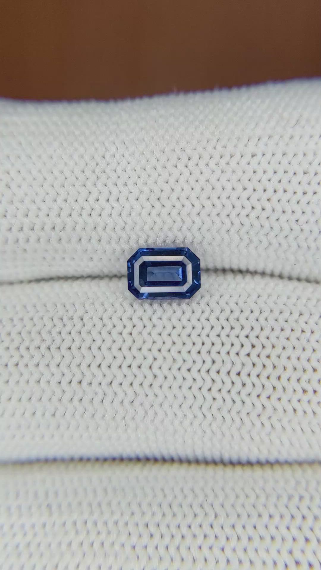 0.96 Ct. Blue Sapphire from Ceylon (Sri Lanka) Size Video